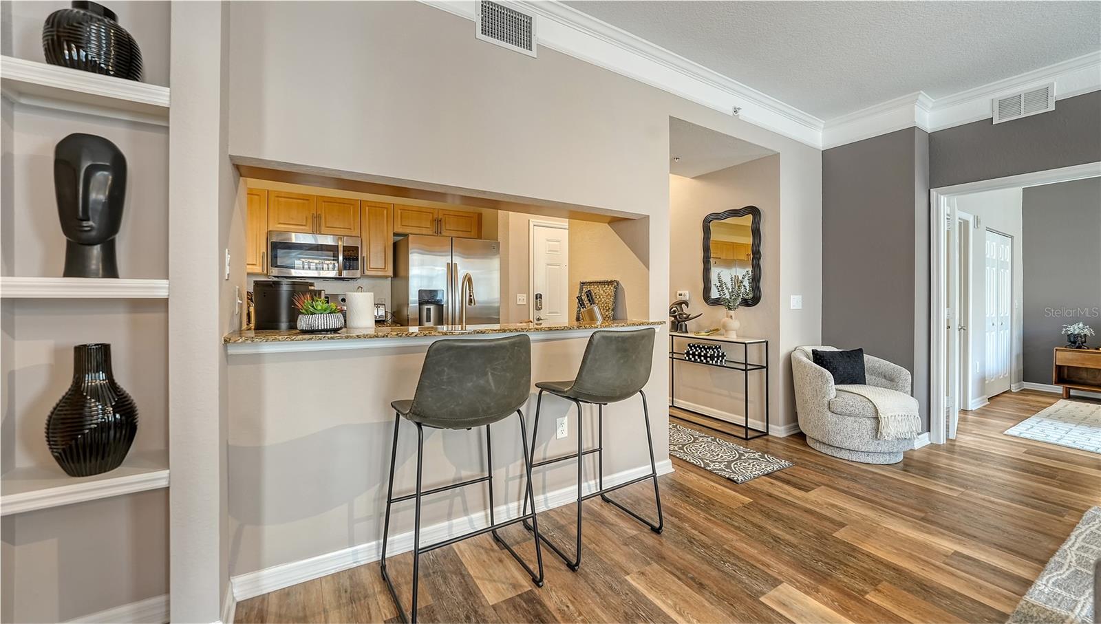 BROADWAY PROMENADE - Residential Lease