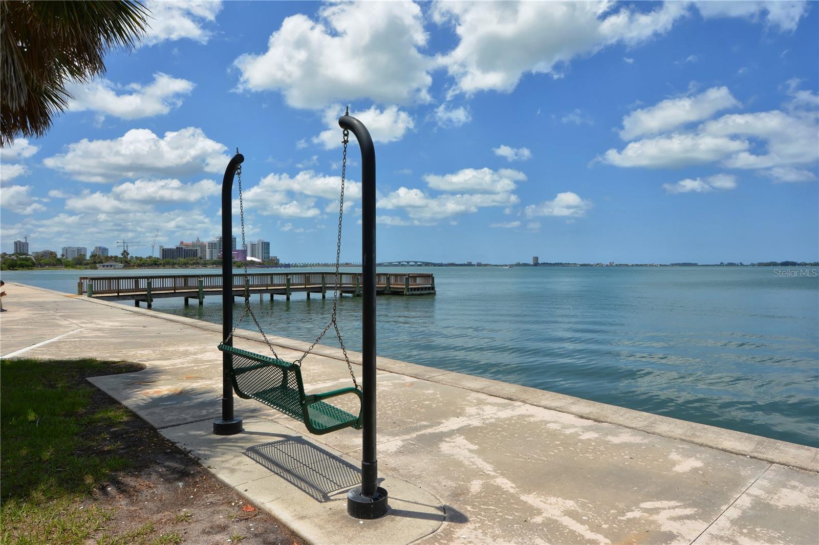 BROADWAY PROMENADE - Residential Lease