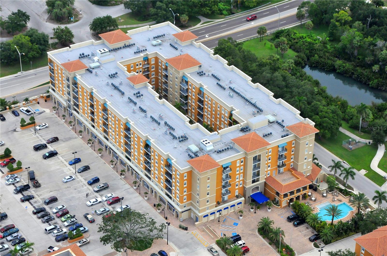 BROADWAY PROMENADE - Residential Lease