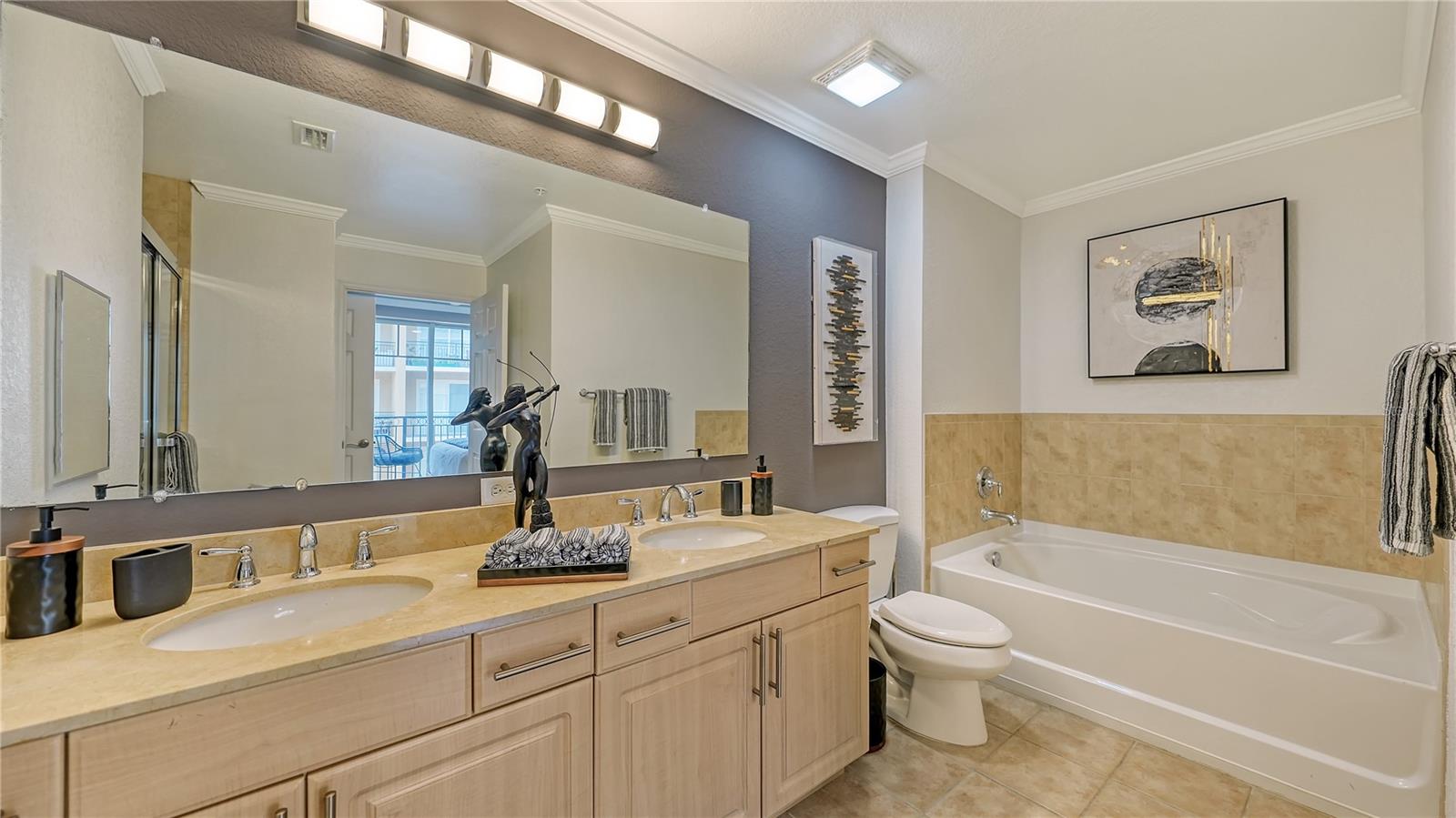BROADWAY PROMENADE - Residential Lease