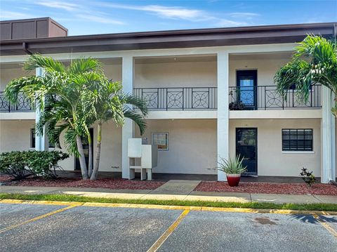 10190 IMPERIAL POINT DRIVE W 16 LARGO FL 33774
