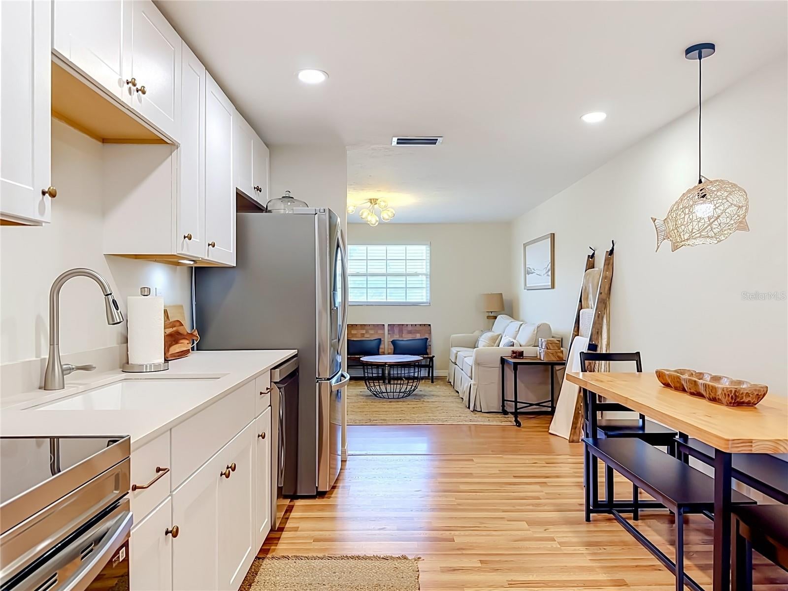 202 PEACOCK UNIT B LANE B