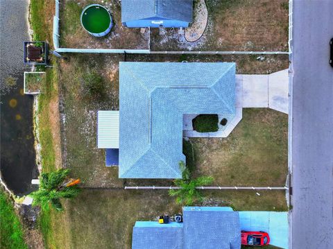 A home in WINTER HAVEN