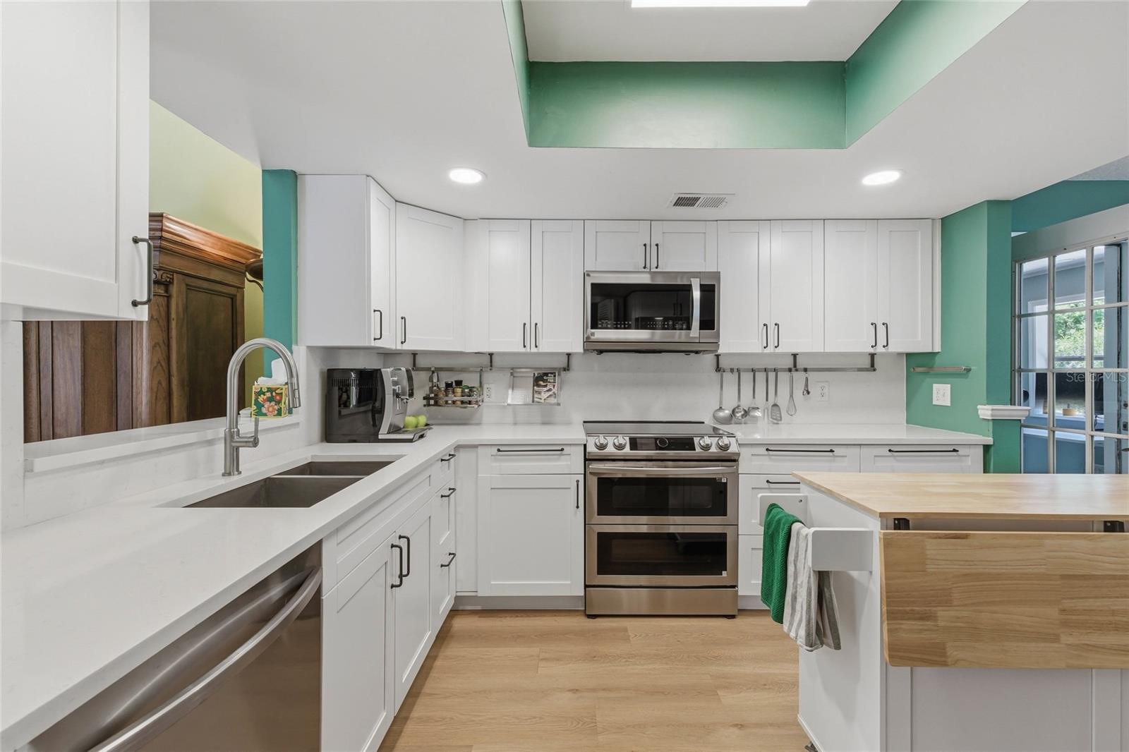 ALAFIA / NO HOA COMMUNITY - Residential