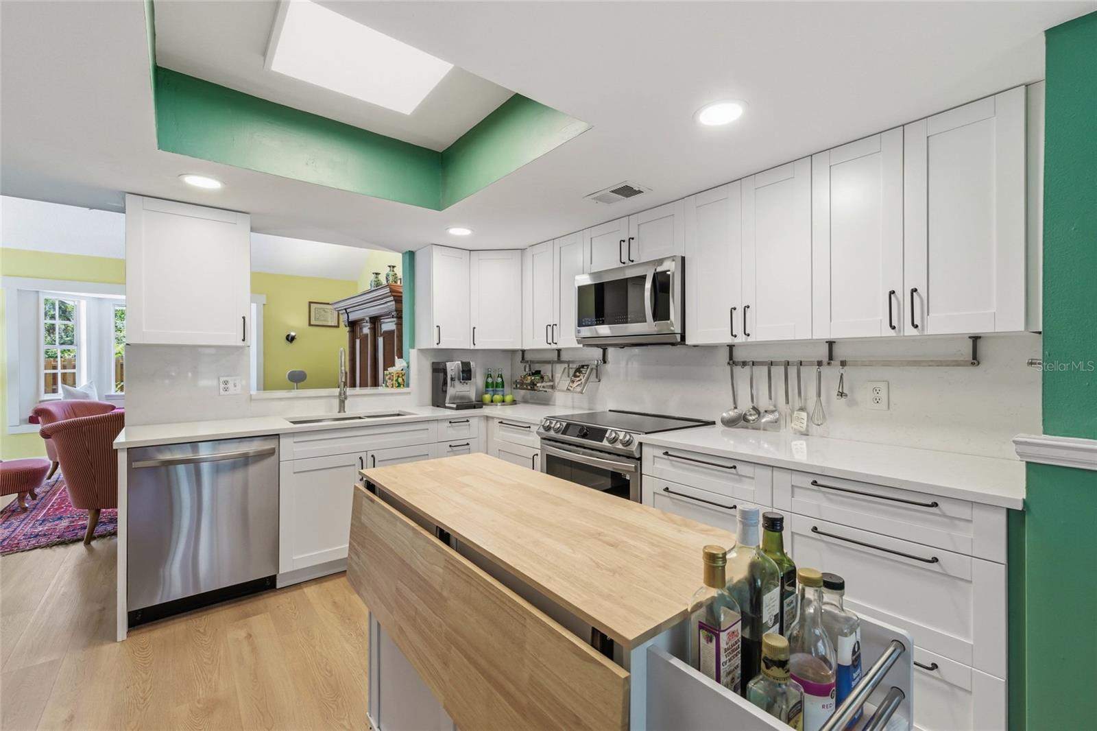 ALAFIA / NO HOA COMMUNITY - Residential