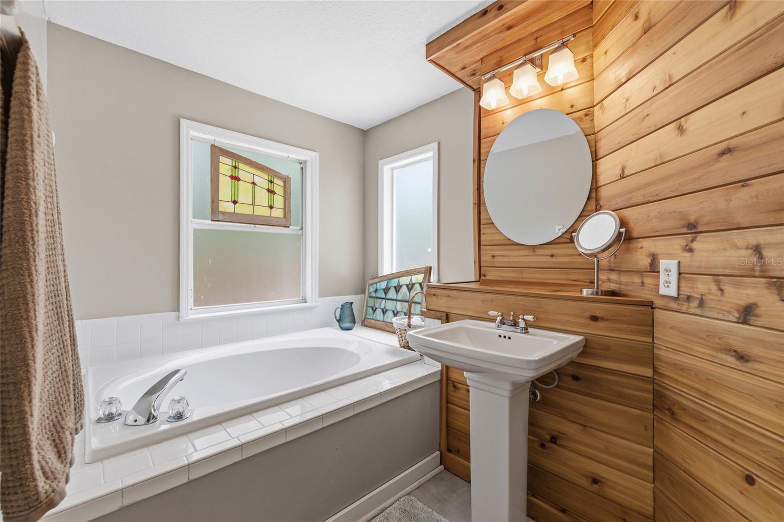 ALAFIA / NO HOA COMMUNITY - Residential