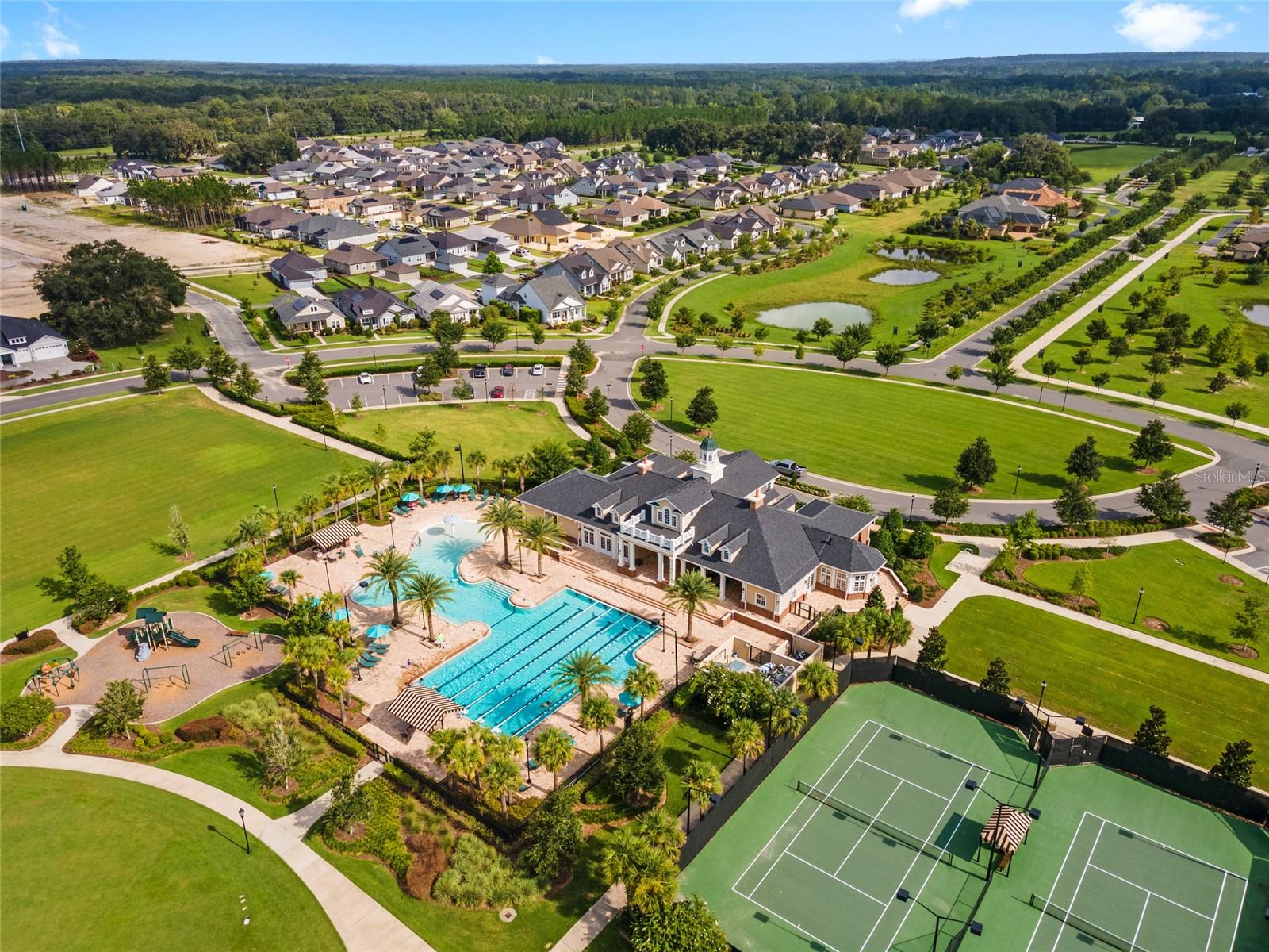 OAKMONT PH 2 PB 32 PG 30 - Residential