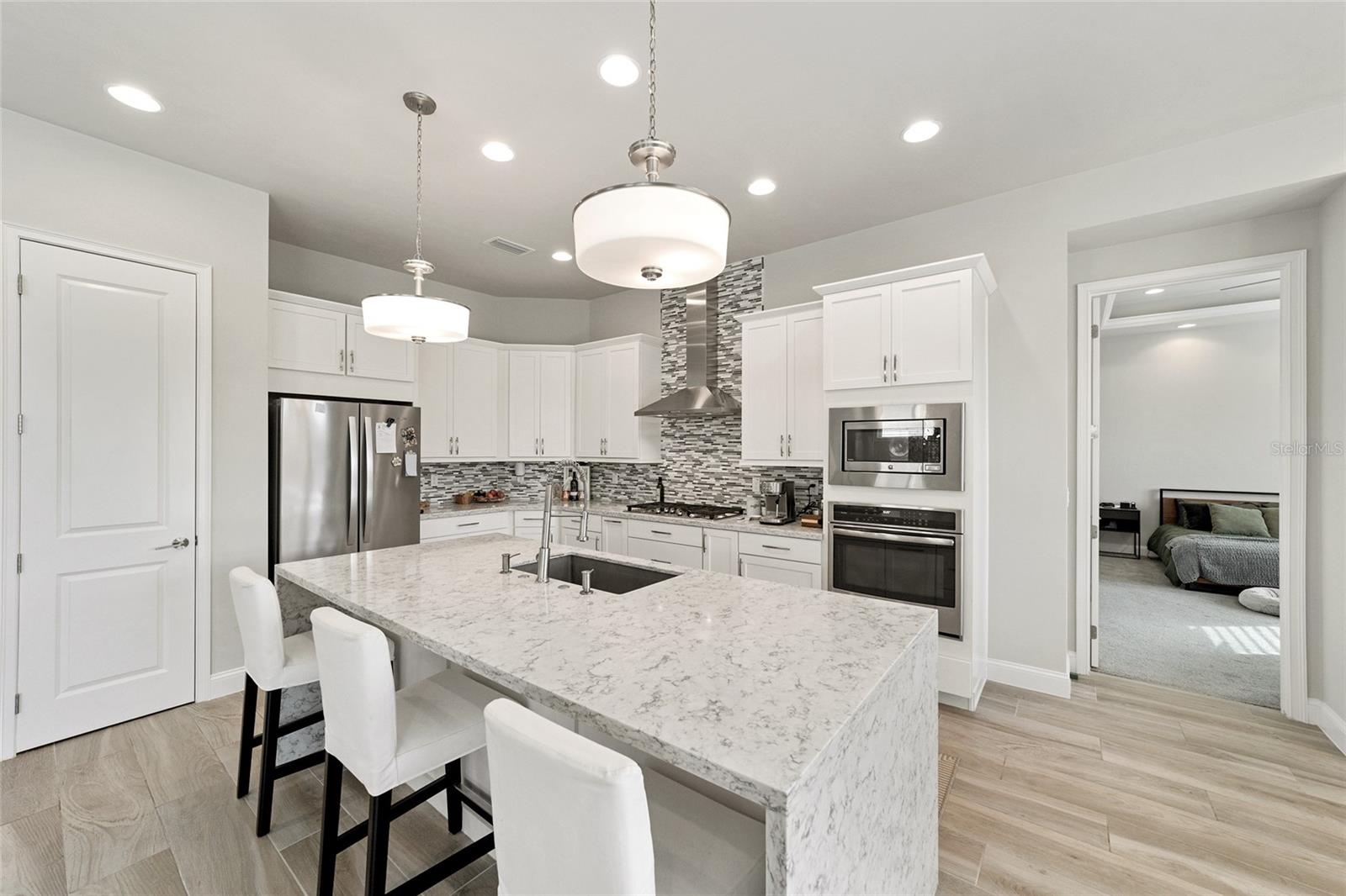 OAKMONT PH 2 PB 32 PG 30 - Residential