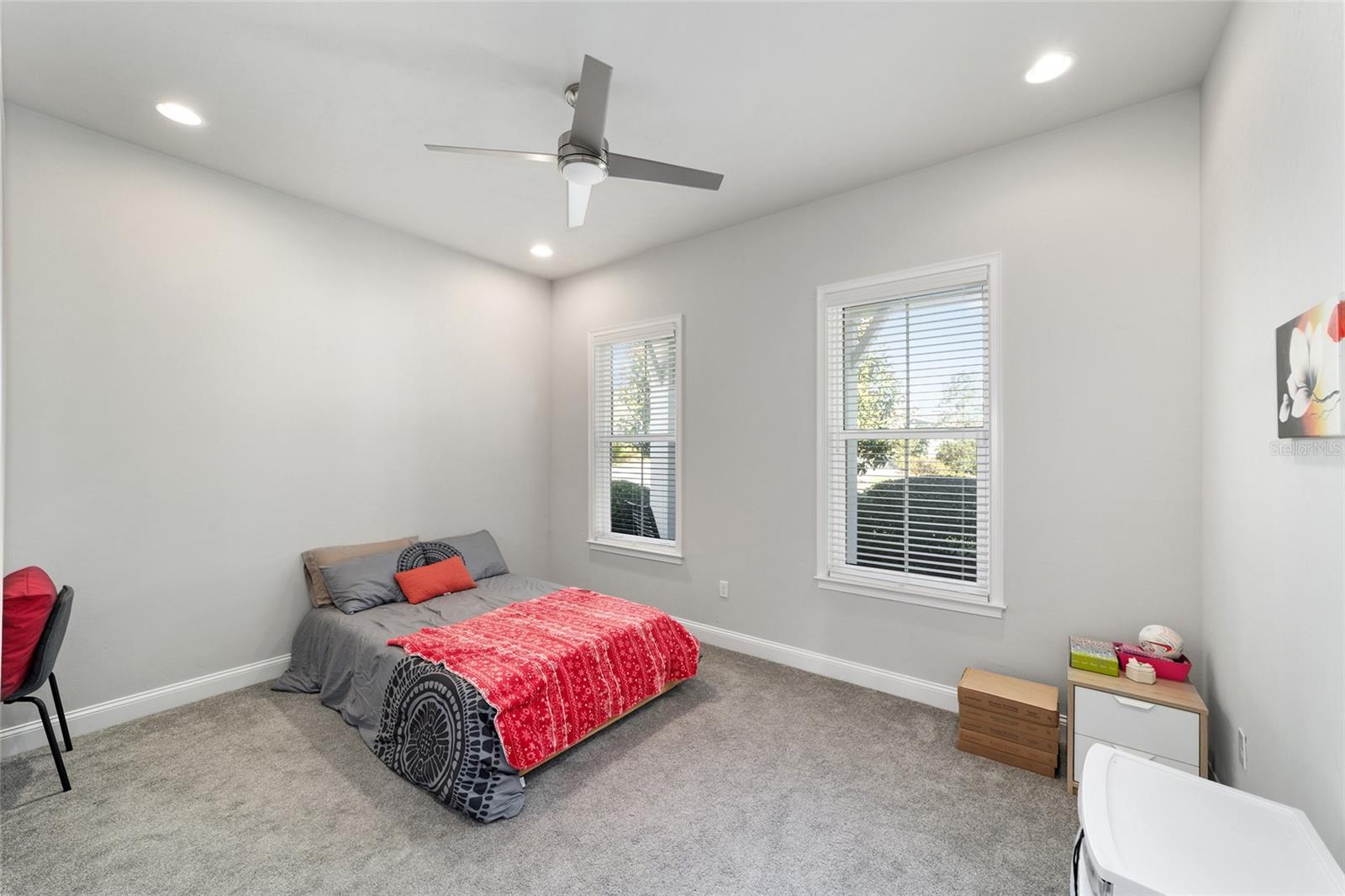 OAKMONT PH 2 PB 32 PG 30 - Residential