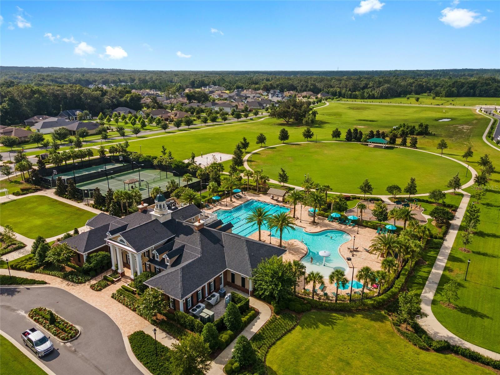 OAKMONT PH 2 PB 32 PG 30 - Residential