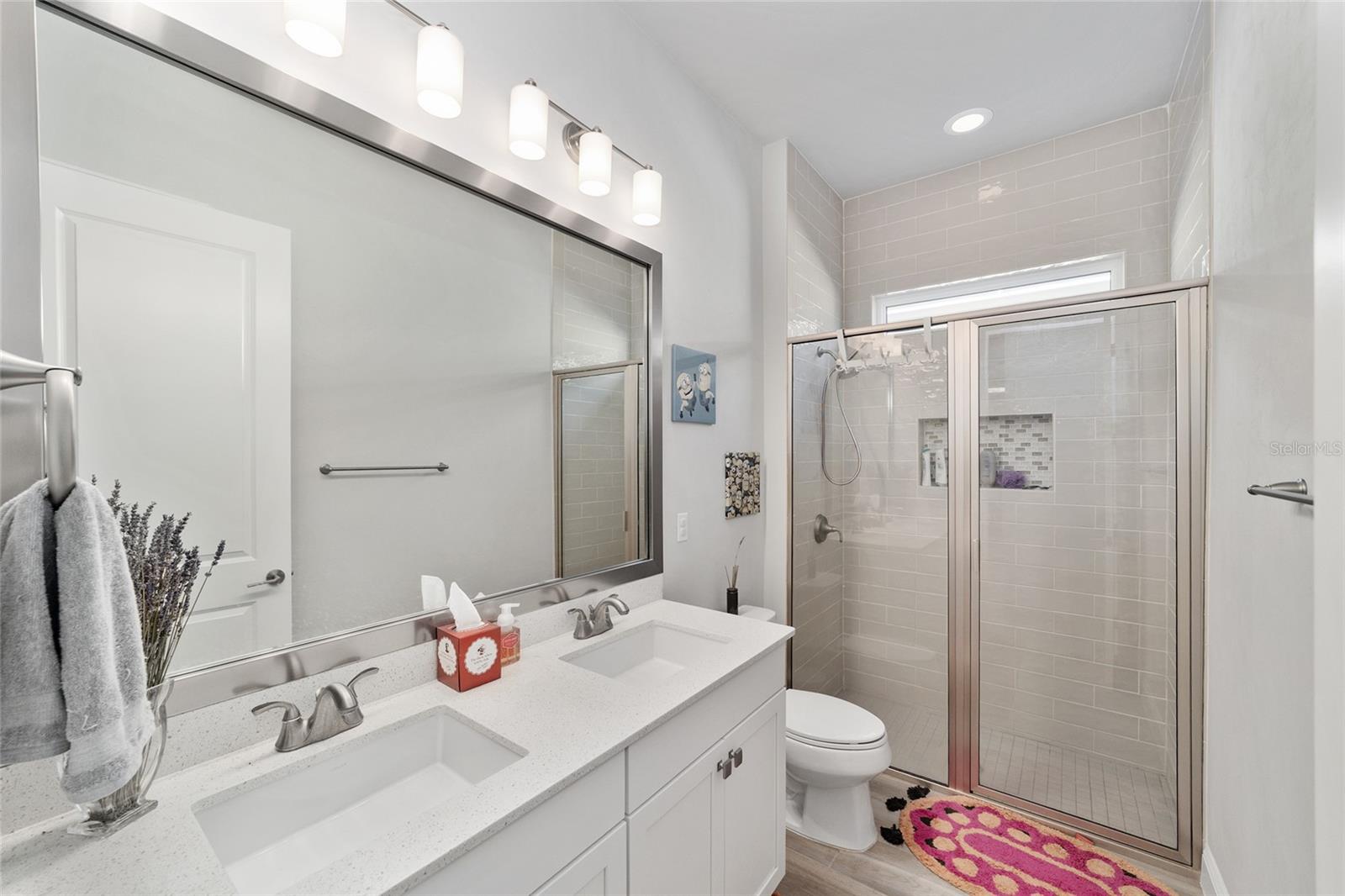 OAKMONT PH 2 PB 32 PG 30 - Residential