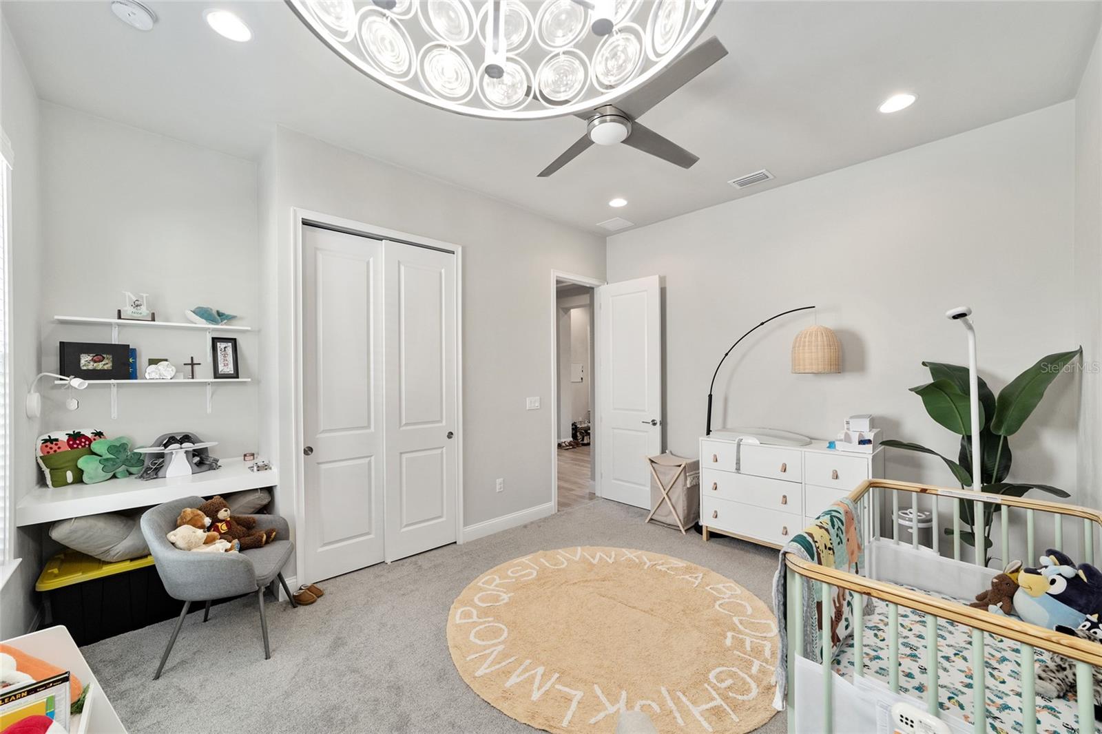 OAKMONT PH 2 PB 32 PG 30 - Residential