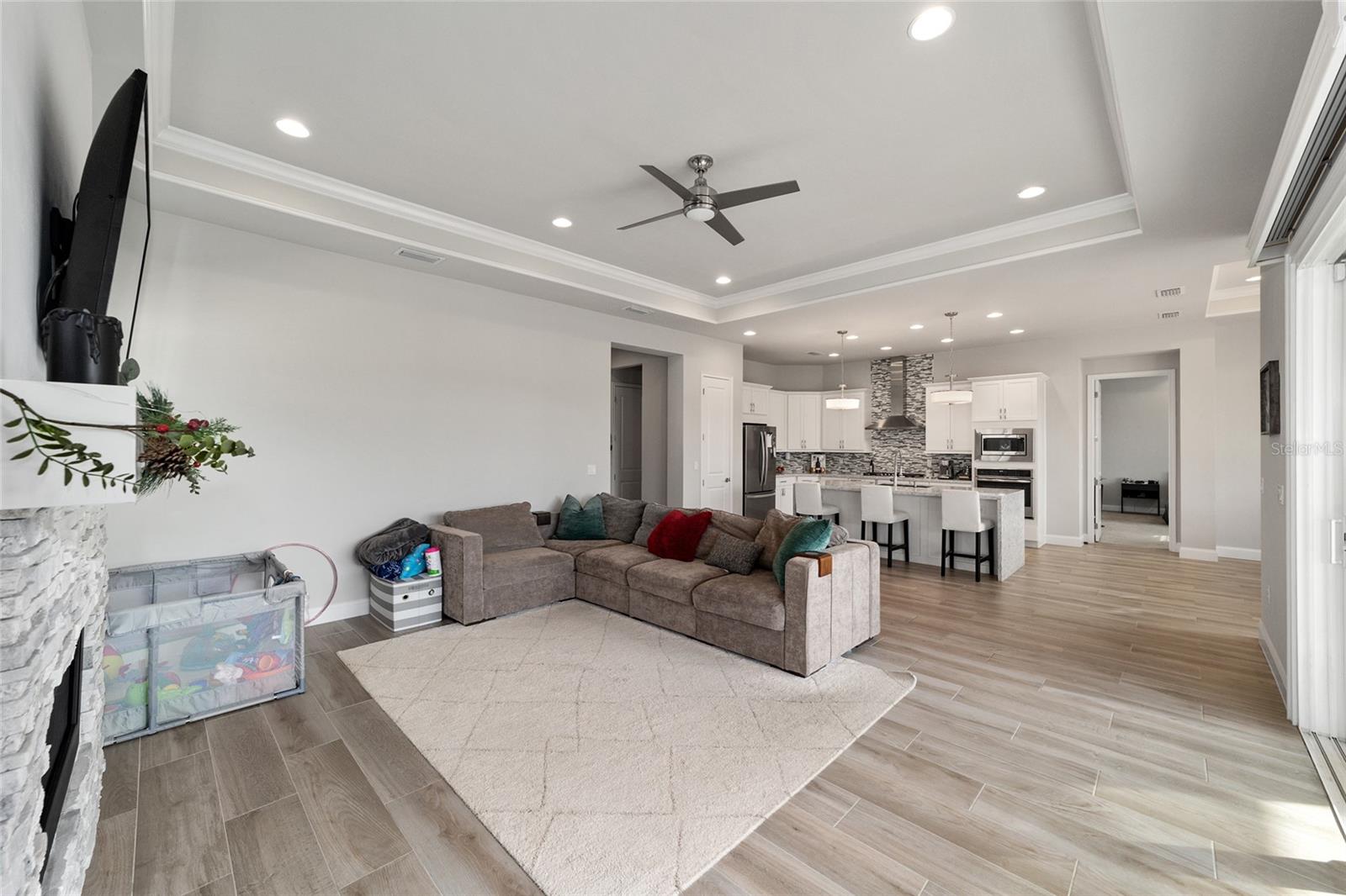 OAKMONT PH 2 PB 32 PG 30 - Residential