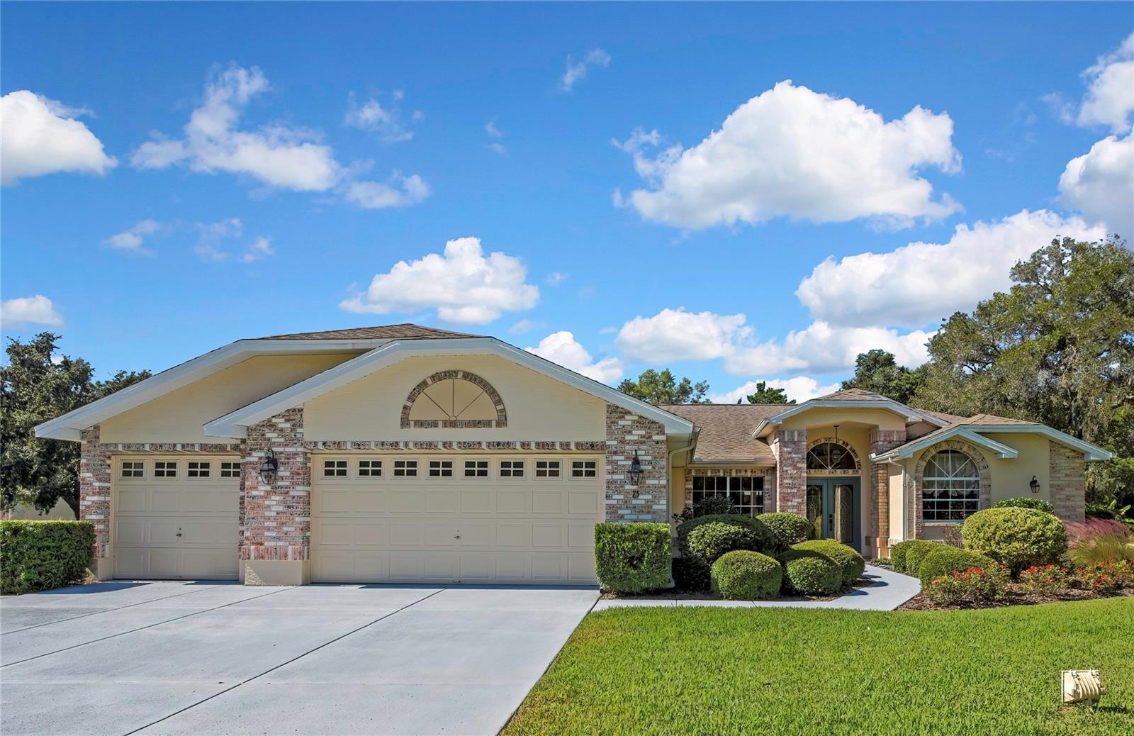 75 W CYPRESS BOULEVARD