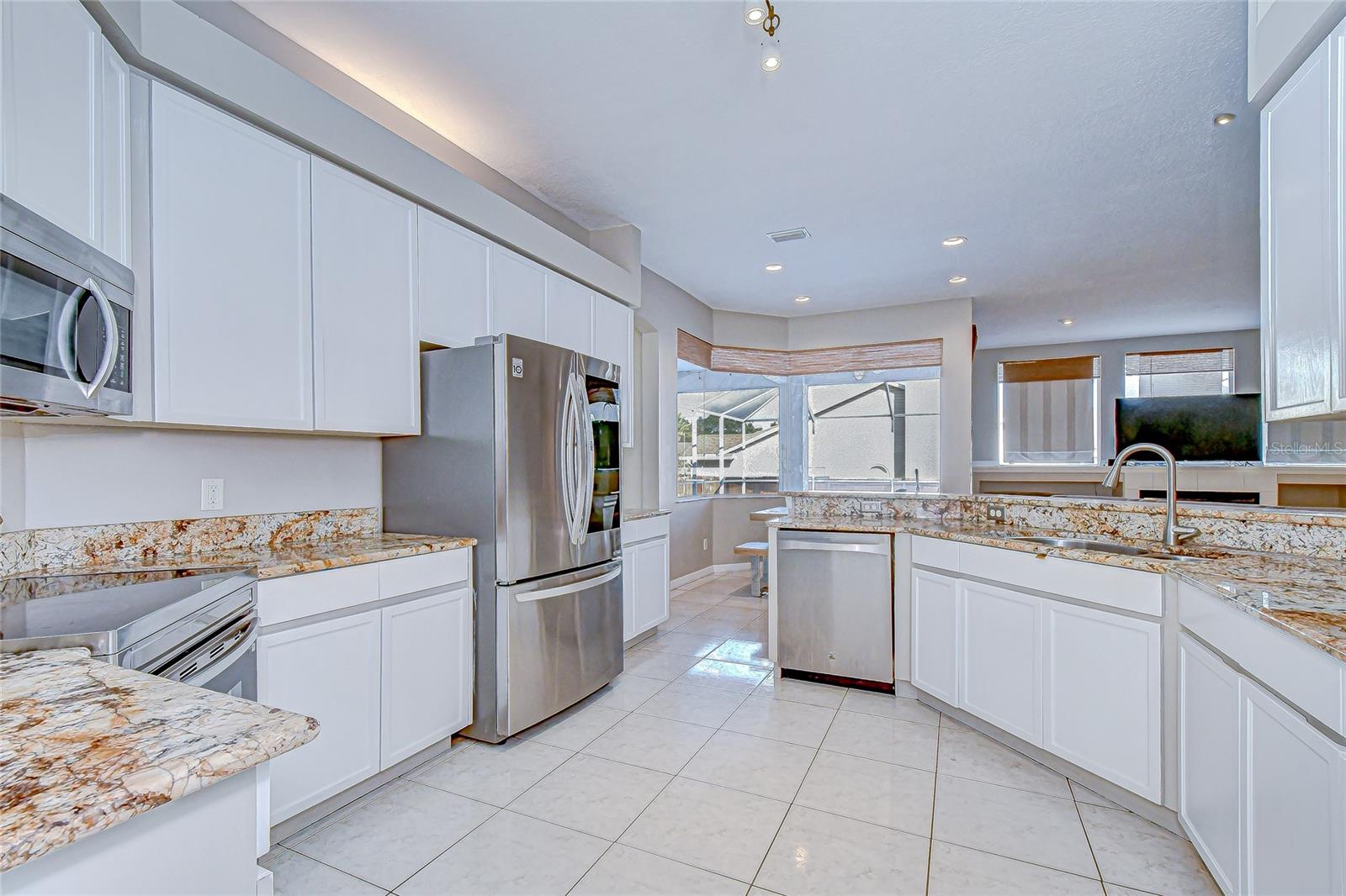 BLOOMINGDALE - Residential