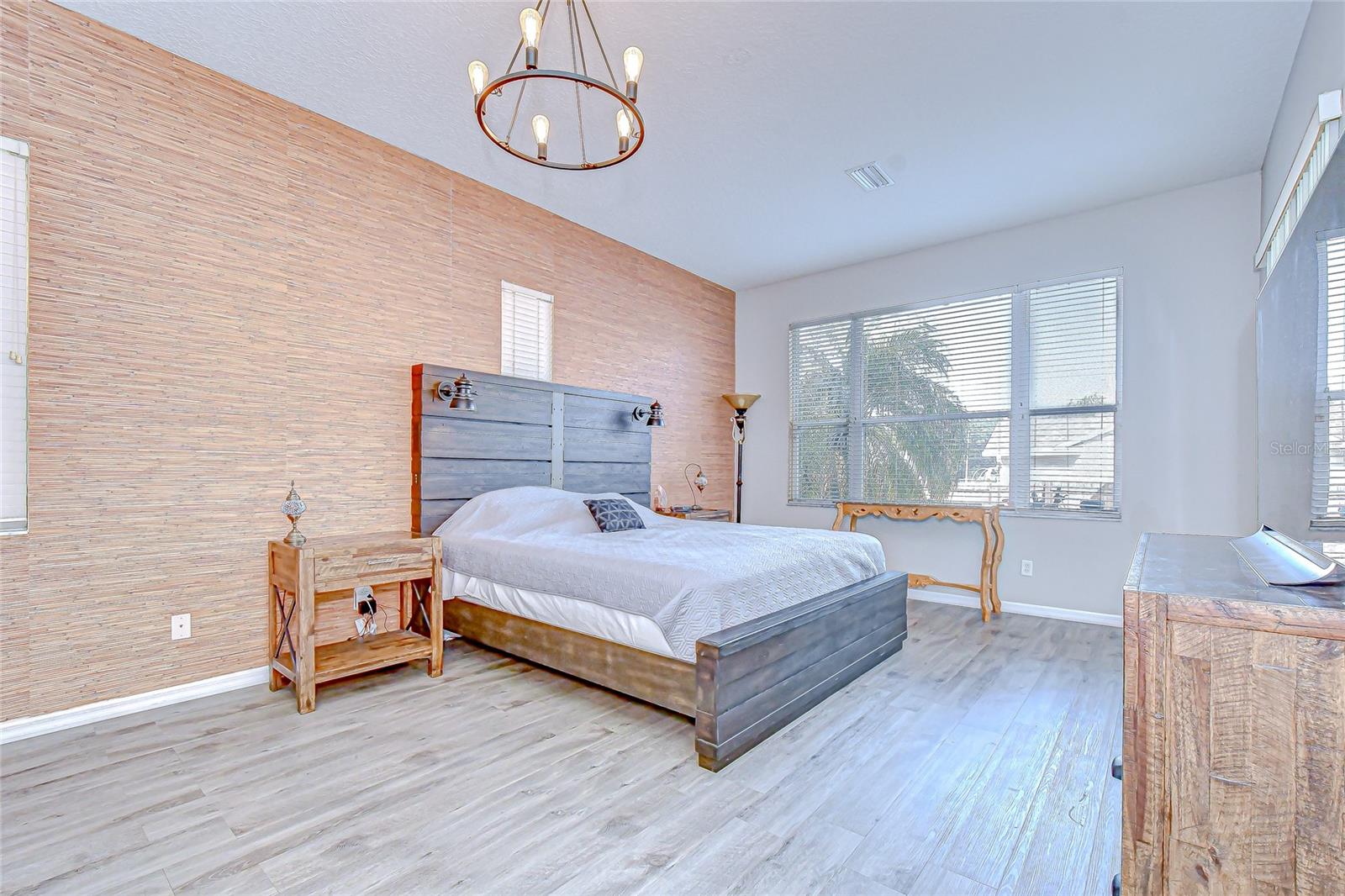 BLOOMINGDALE - Residential