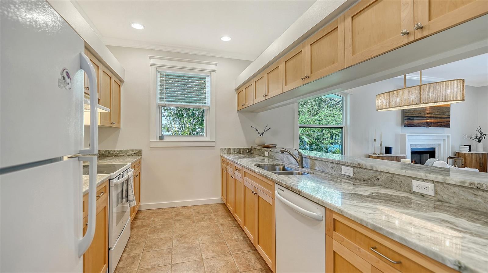 SARASOTA BEACH - Residential