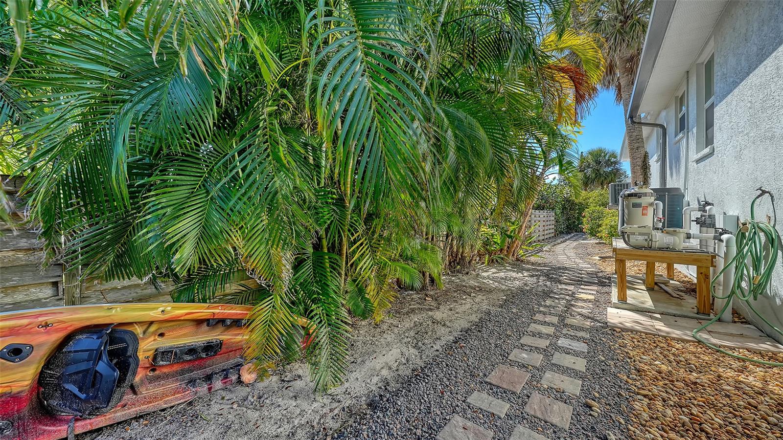 SARASOTA BEACH - Residential