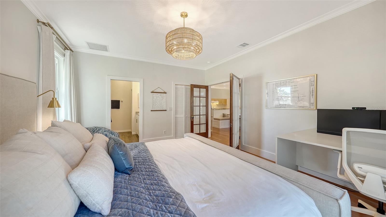 SARASOTA BEACH - Residential