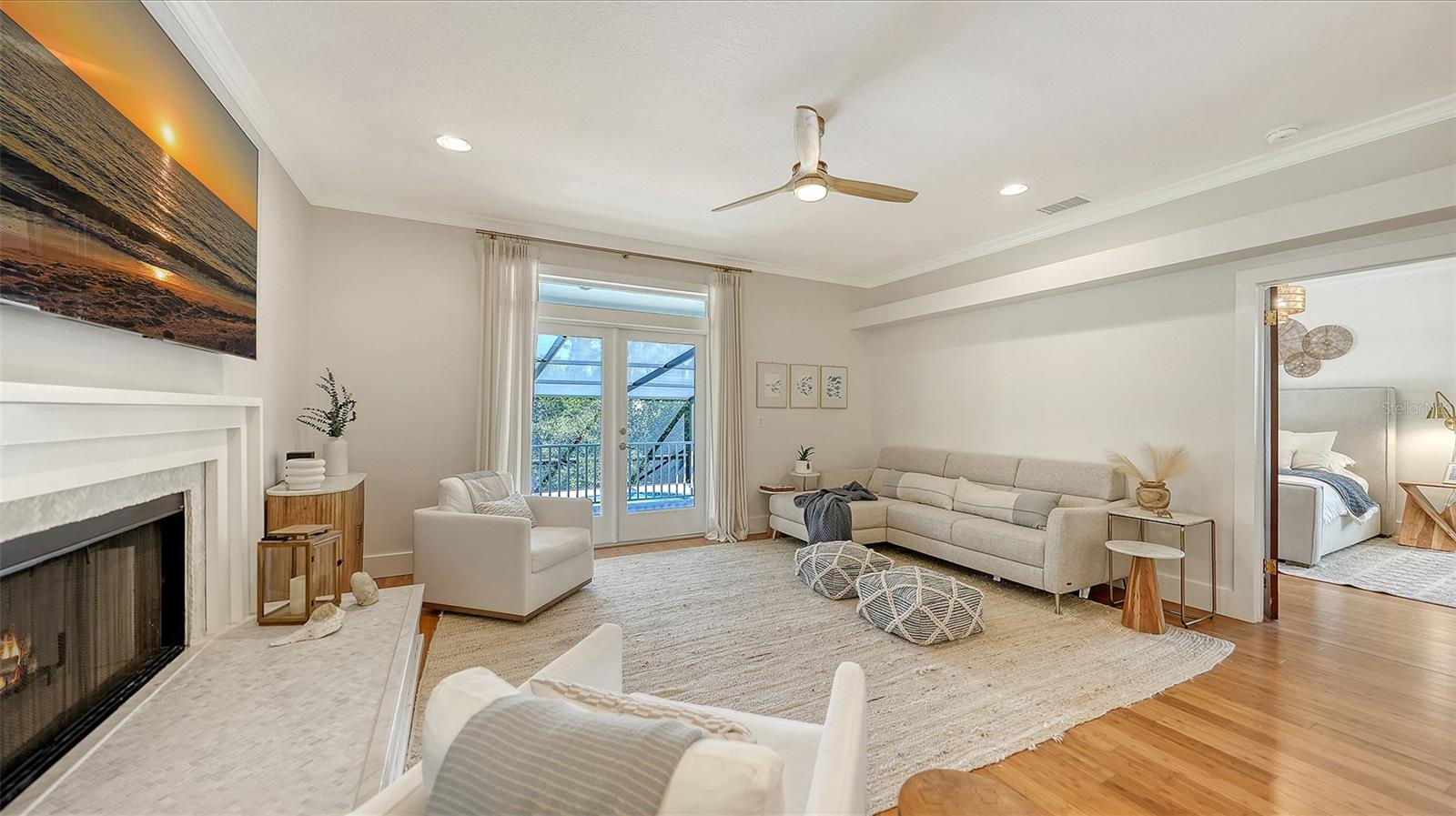 SARASOTA BEACH - Residential