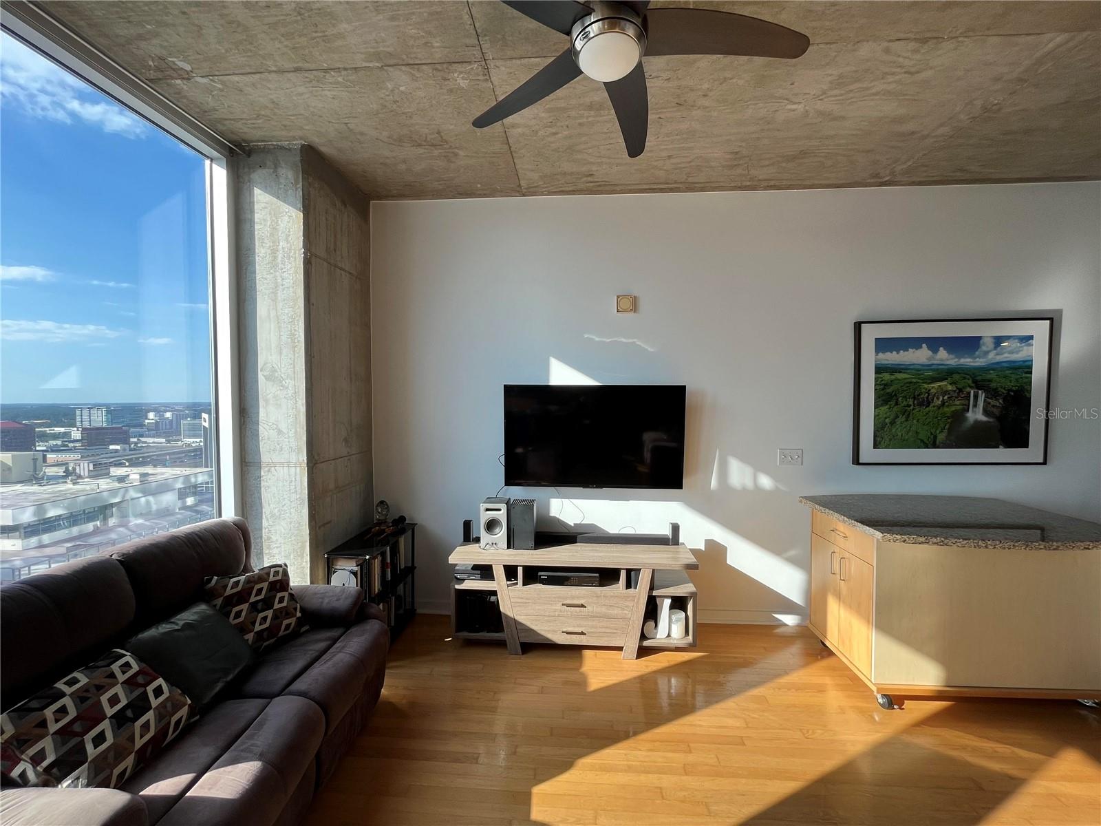 155 S COURT AVENUE 2106
