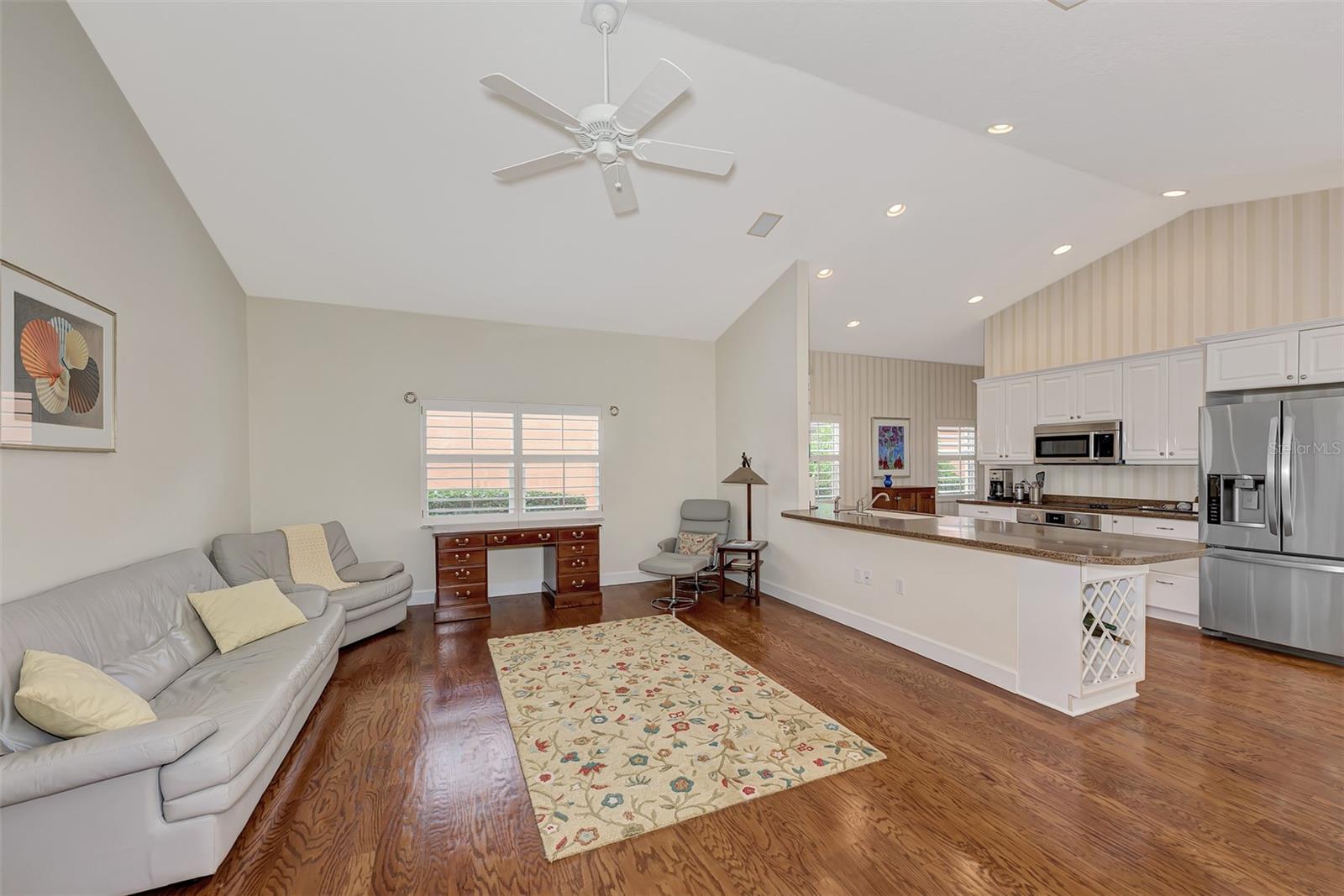 VALENCIA AT PRESTANCIA - Residential