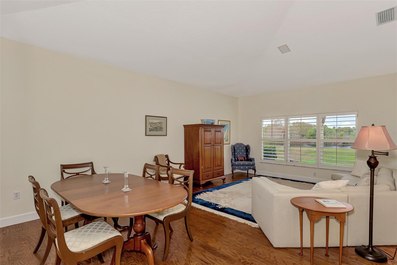 VALENCIA AT PRESTANCIA - Residential