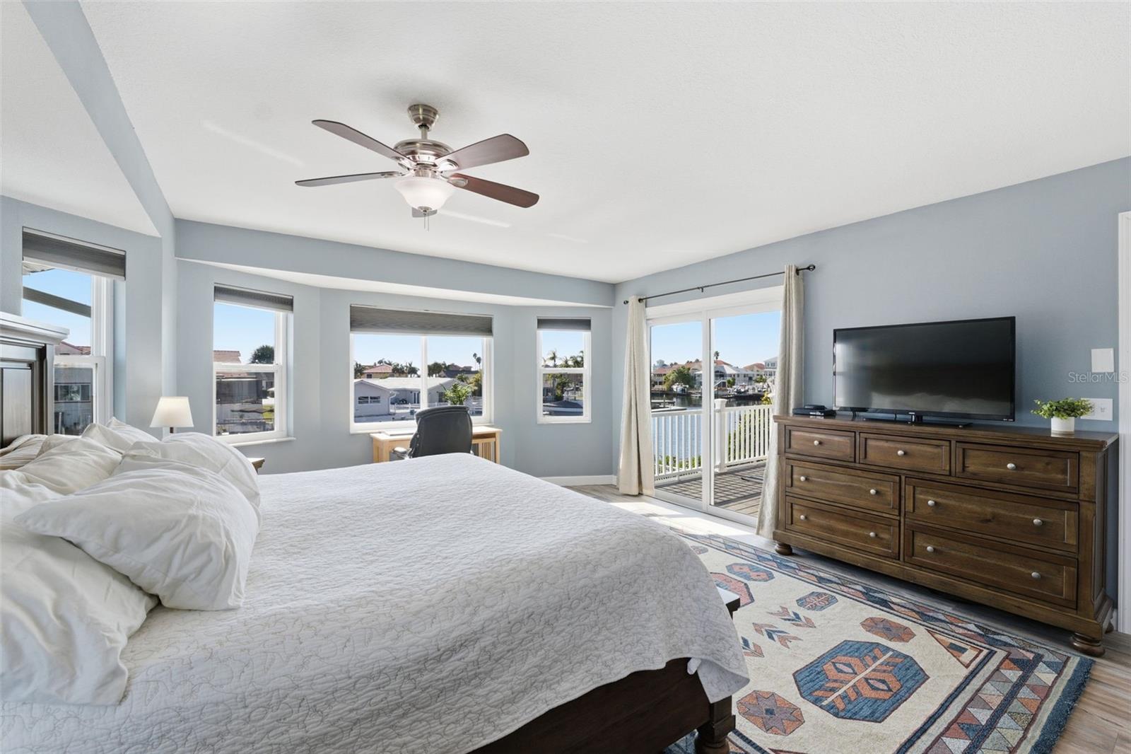 FLOR A MAR SEC 10C BLK 27 - Residential