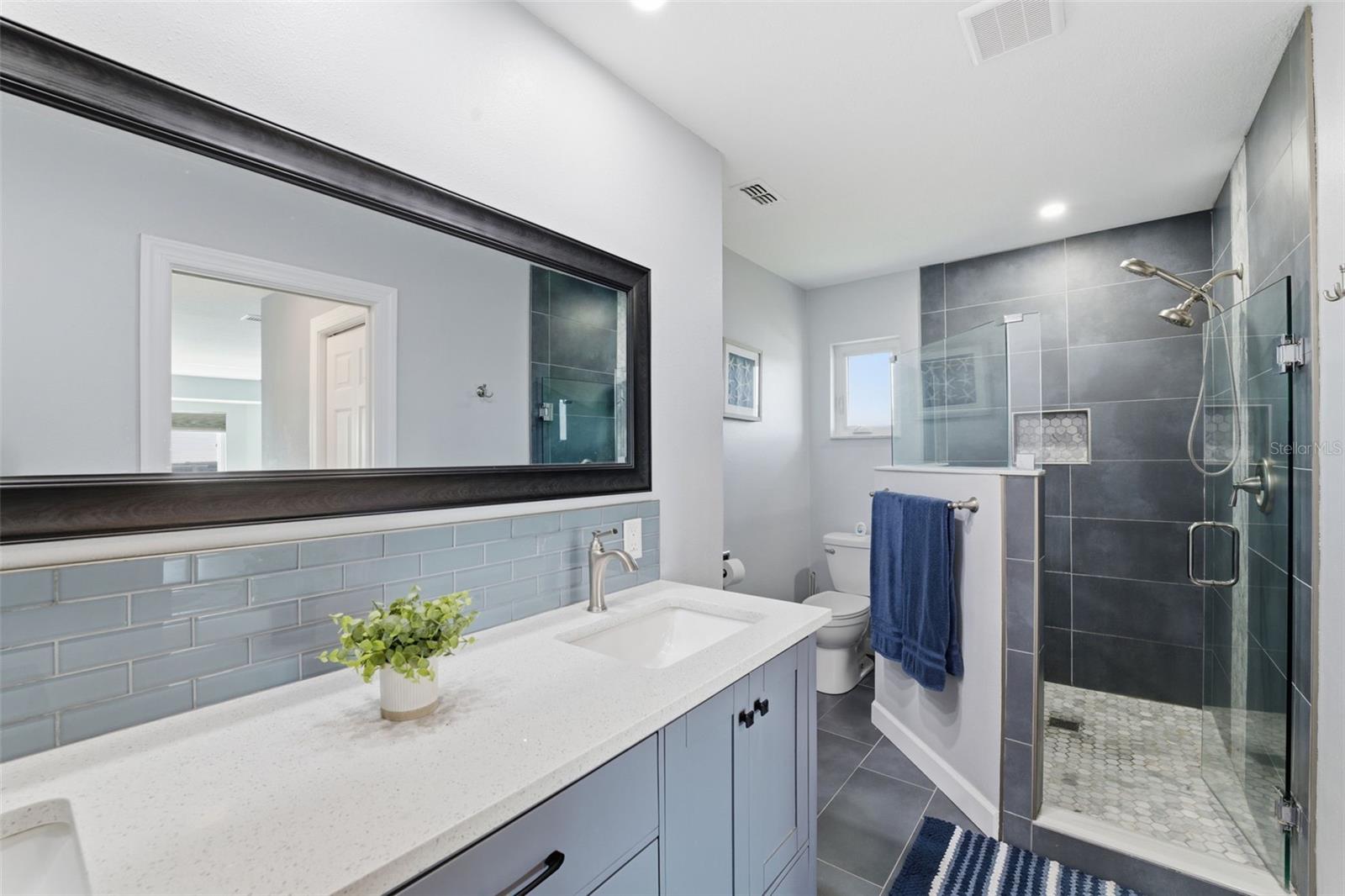 FLOR A MAR SEC 10C BLK 27 - Residential