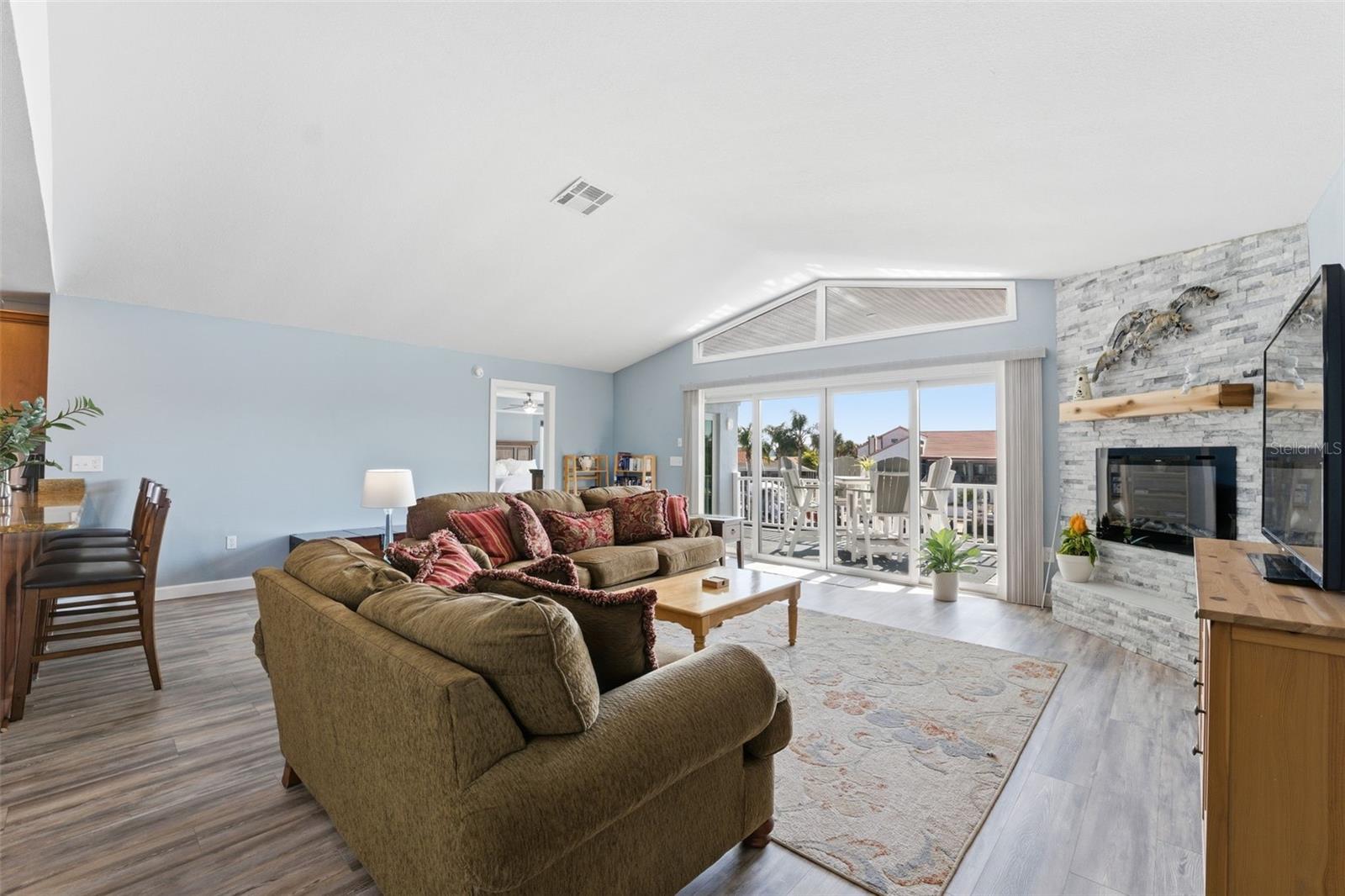 FLOR A MAR SEC 10C BLK 27 - Residential