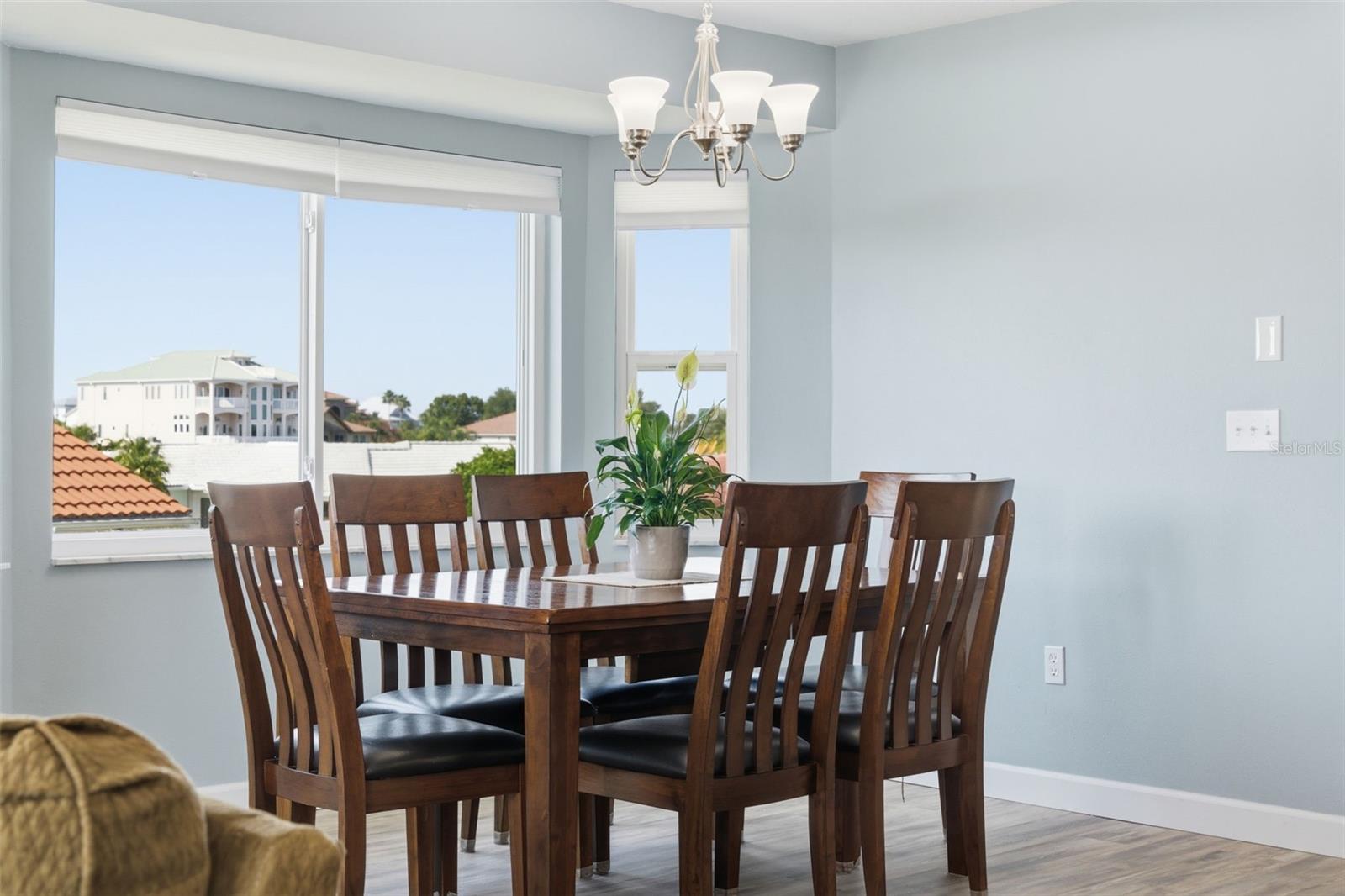 FLOR A MAR SEC 10C BLK 27 - Residential