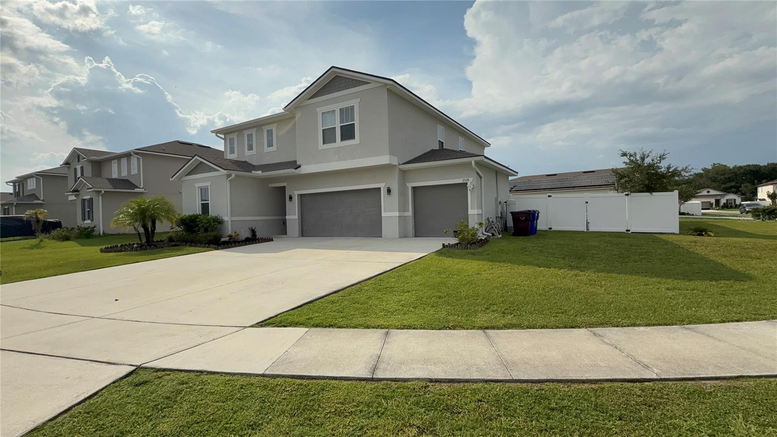 2508 W END DRIVE