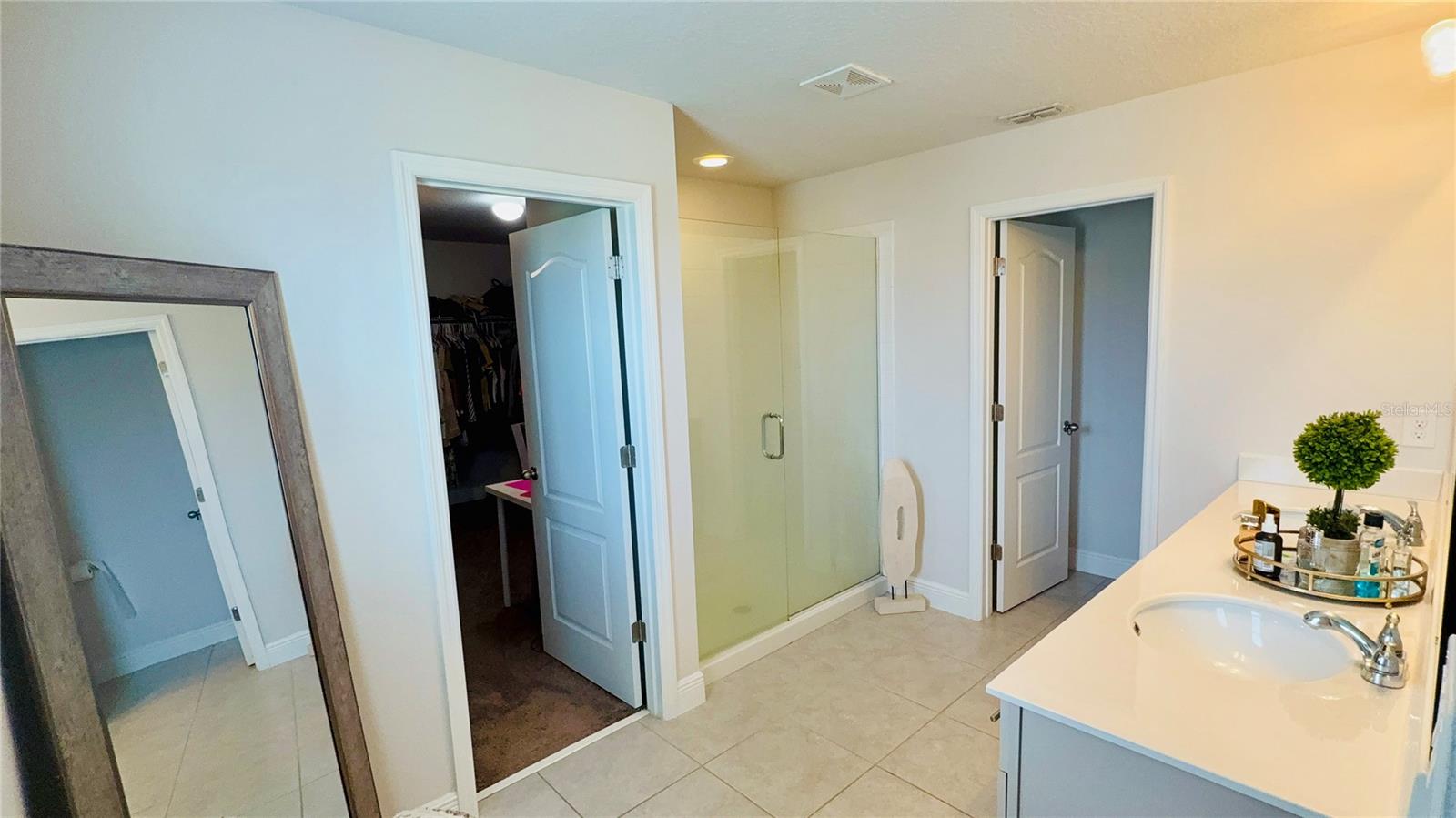 2508 W END DRIVE