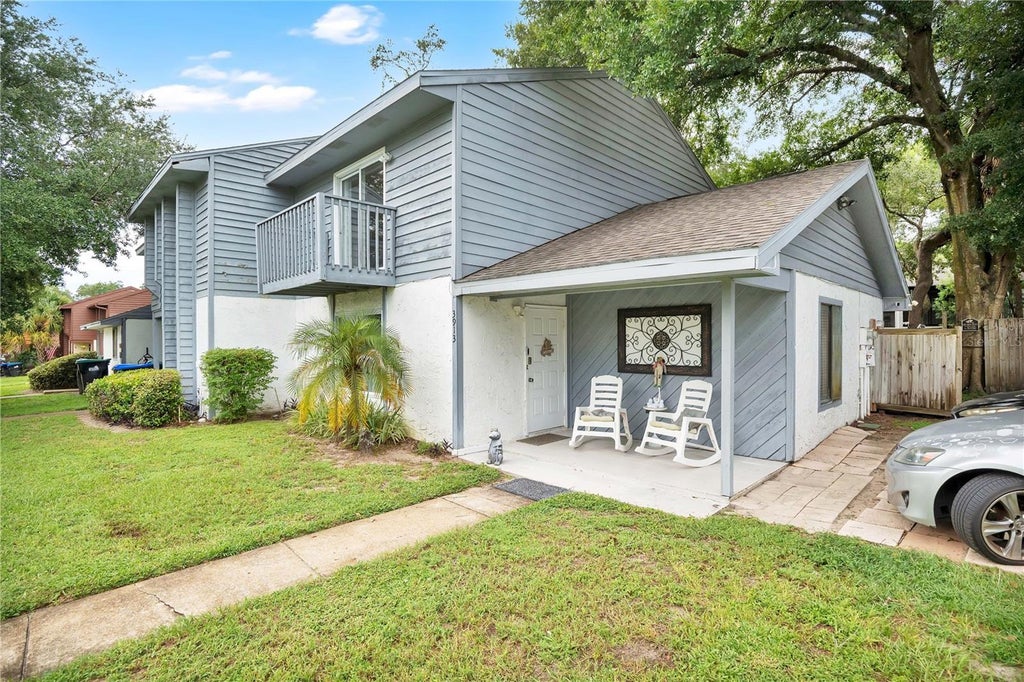Photo of 3913 Magnolia Pointe Lane, Orlando, FL 32810 (MLS # O6442359)