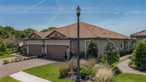 A home in PALMETTO