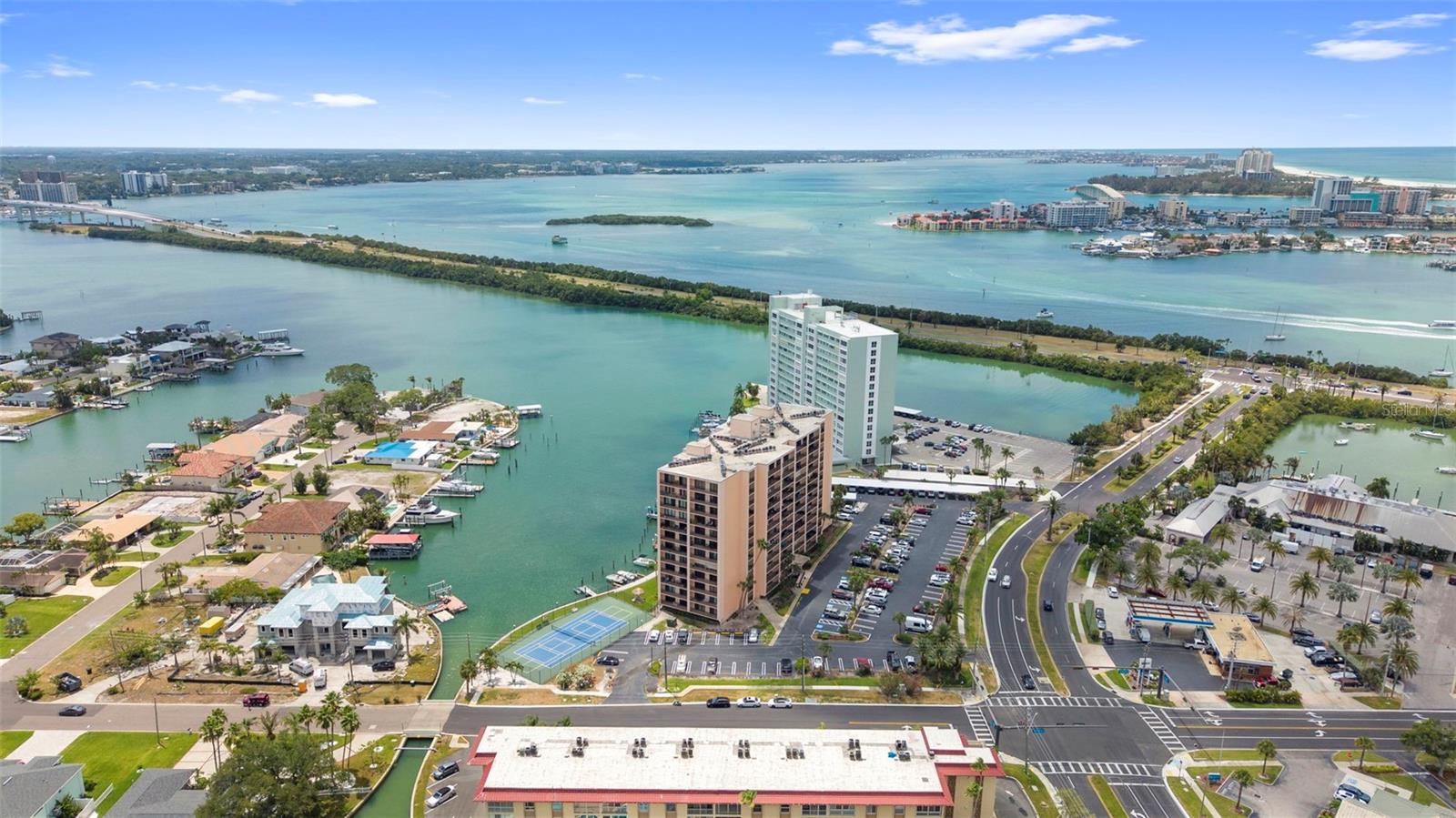 51 ISLAND WAY CONDO - Residential