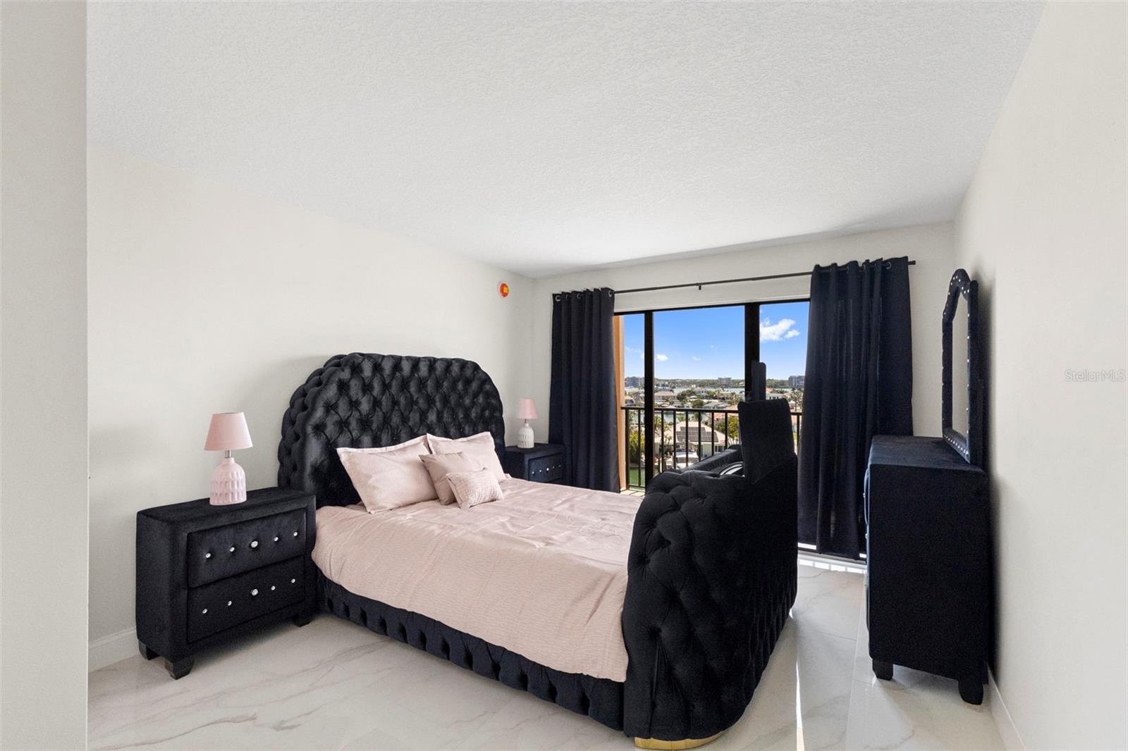 51 ISLAND WAY CONDO - Residential