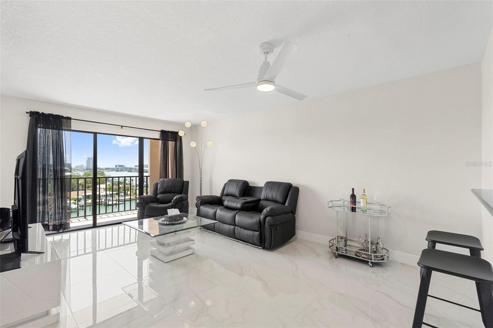 51 ISLAND WAY CONDO - Residential
