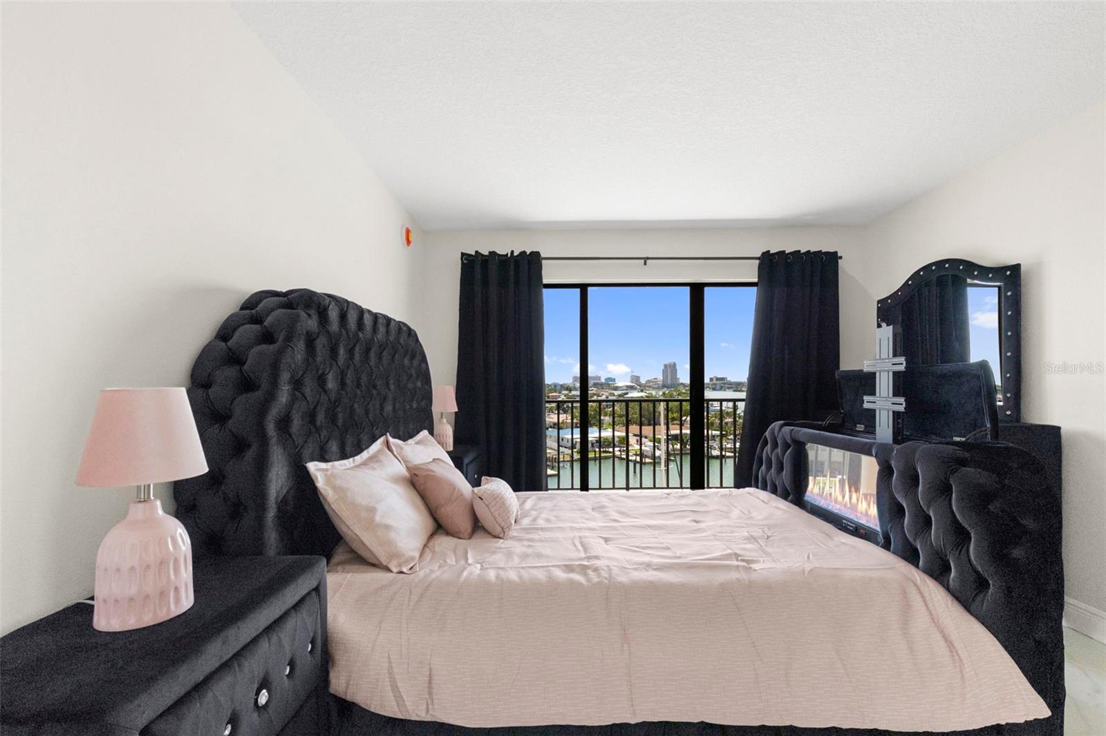 51 ISLAND WAY CONDO - Residential