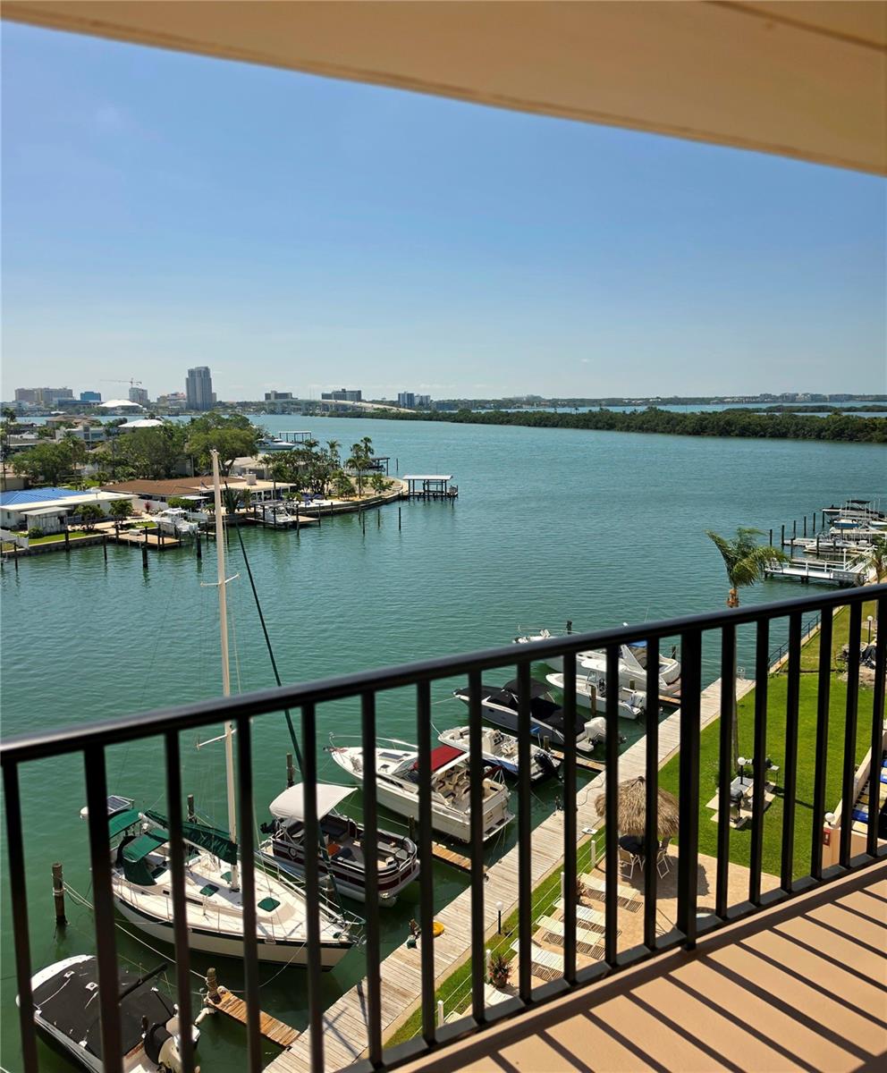 51 ISLAND WAY CONDO - Residential