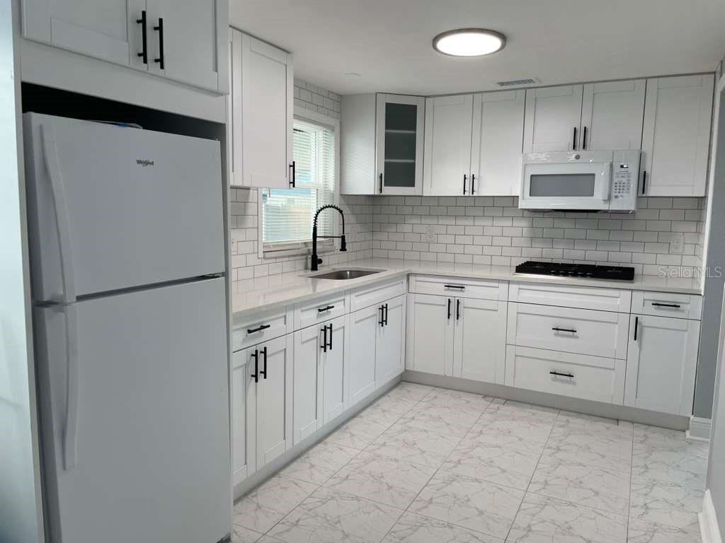 TIMBERLANE SUB UNIT 2 - Residential Lease