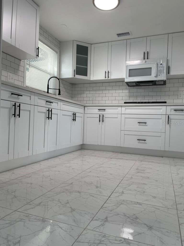 TIMBERLANE SUB UNIT 2 - Residential Lease