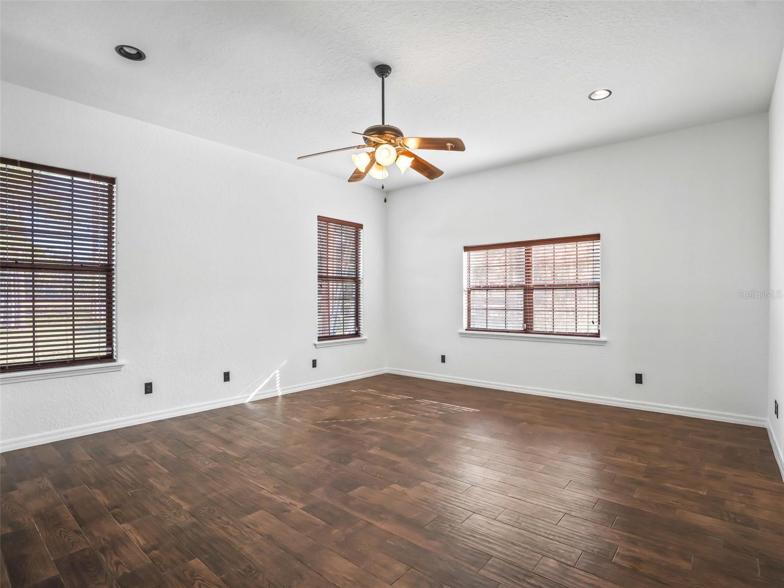 FAIRFIELD FARMS - Residential