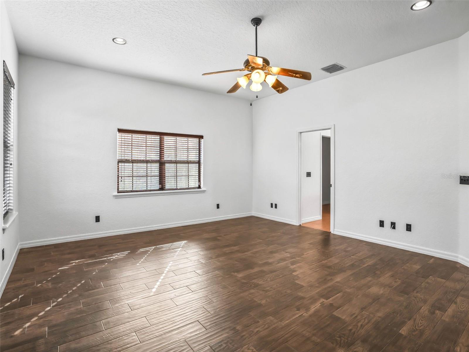 FAIRFIELD FARMS - Residential