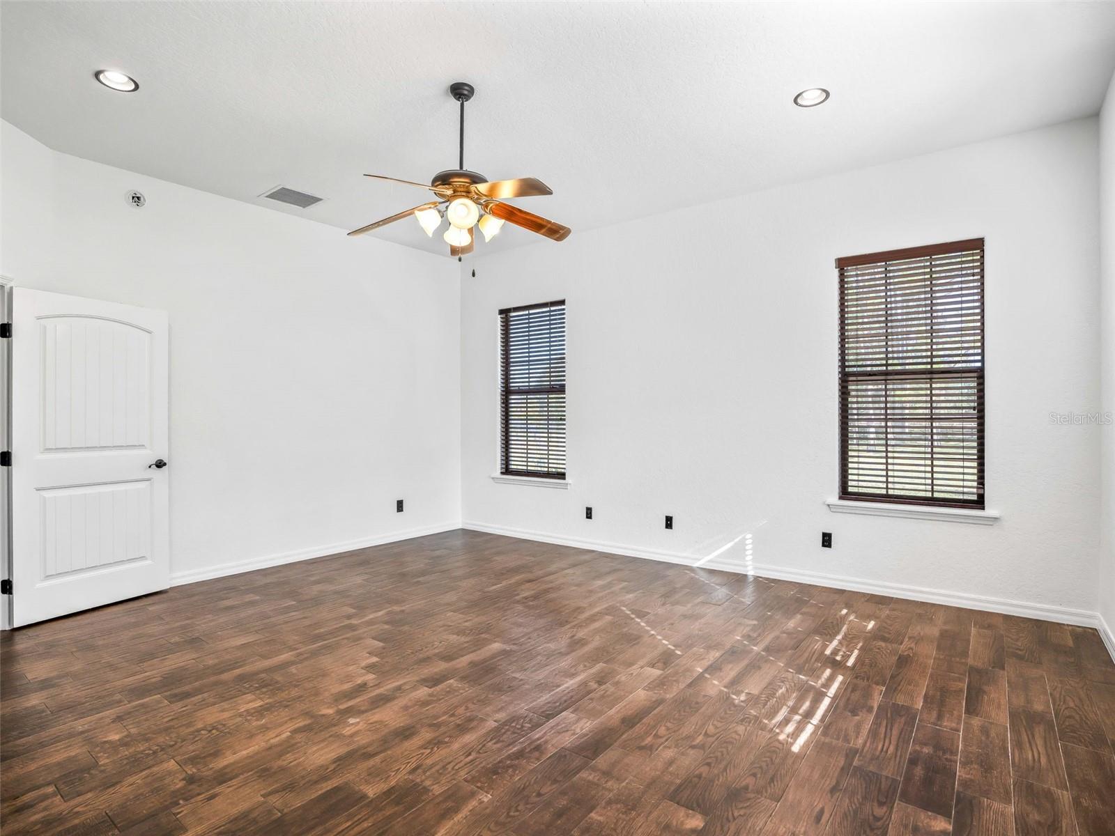 FAIRFIELD FARMS - Residential