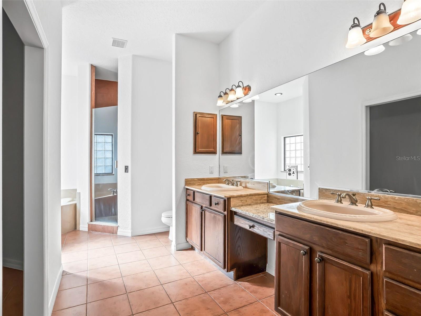 FAIRFIELD FARMS - Residential