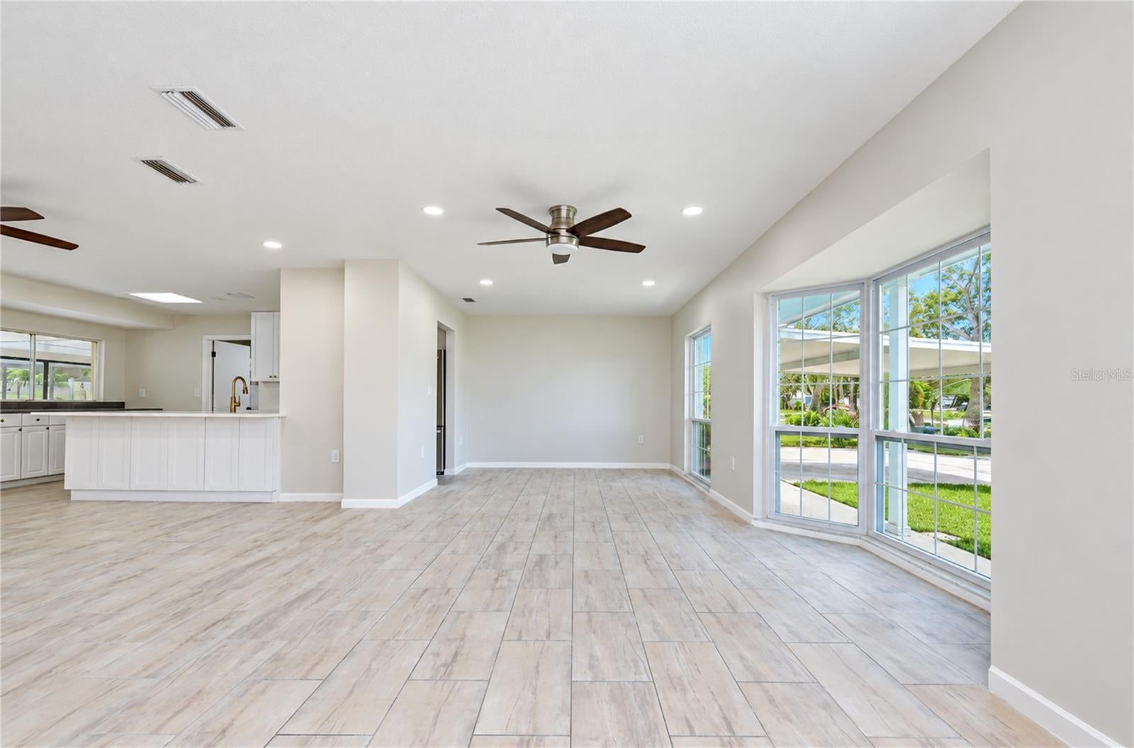 8013 W ELM STREET
