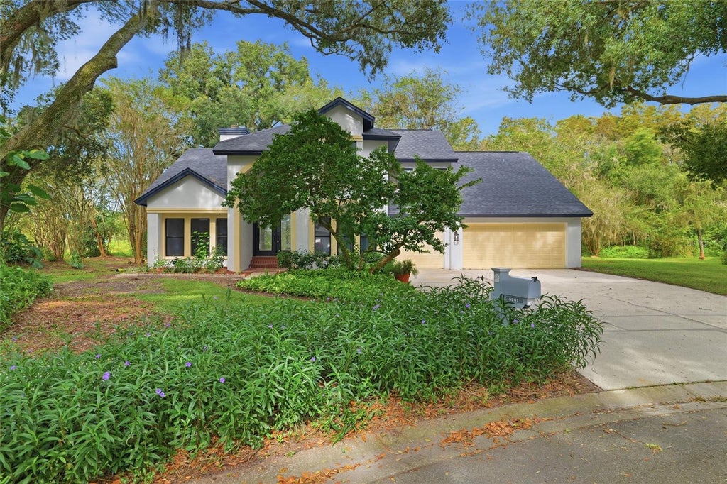 Photo of 6201 Greenwich Drive, Tampa, FL 33647 (MLS # TB8558357)