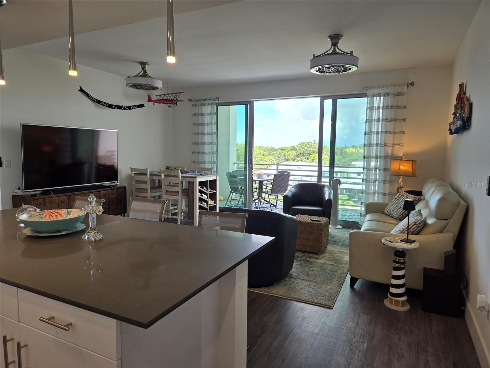 THE STRAND OF SARASOTA - Residential Lease
