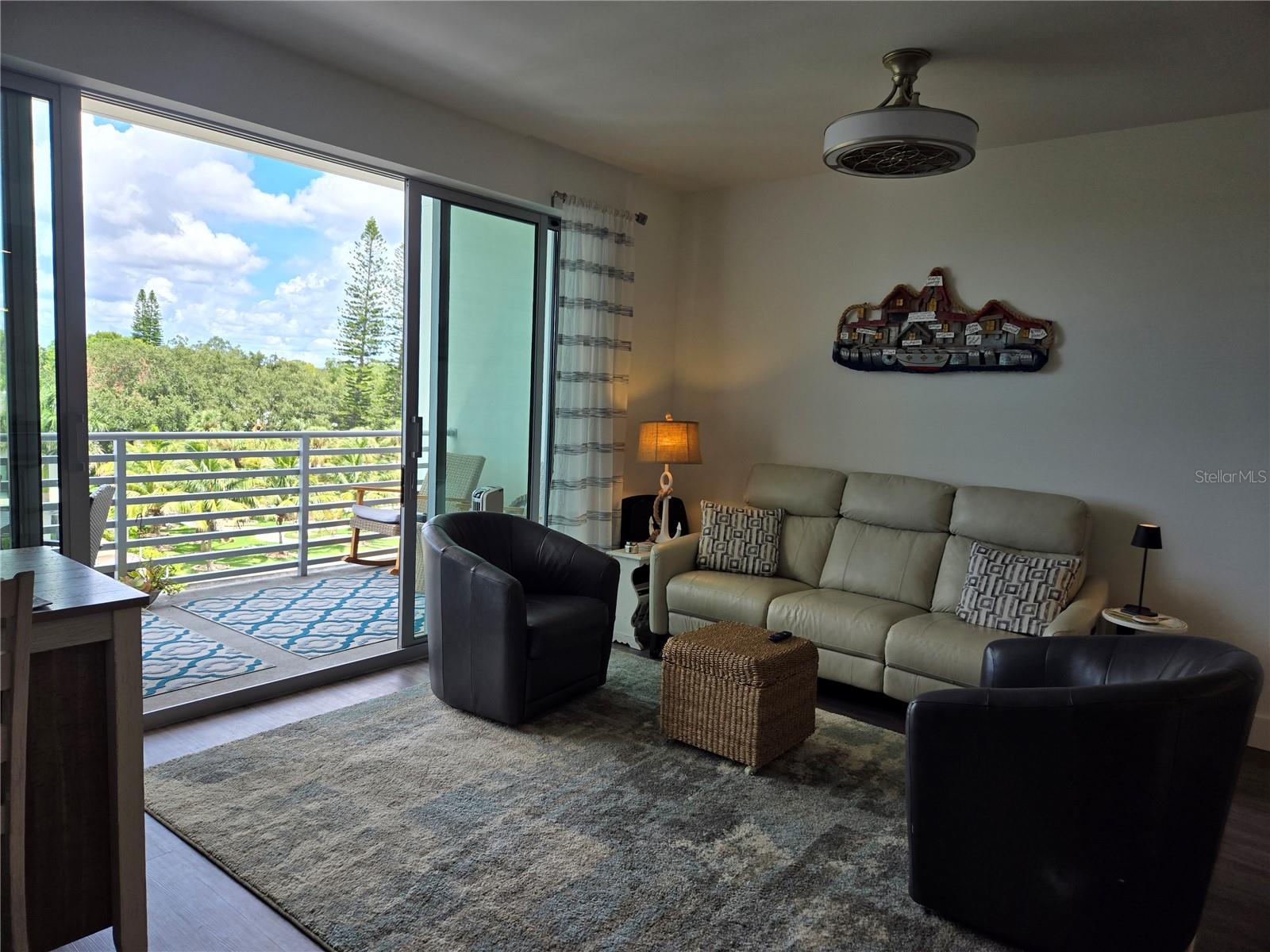 THE STRAND OF SARASOTA - Residential Lease